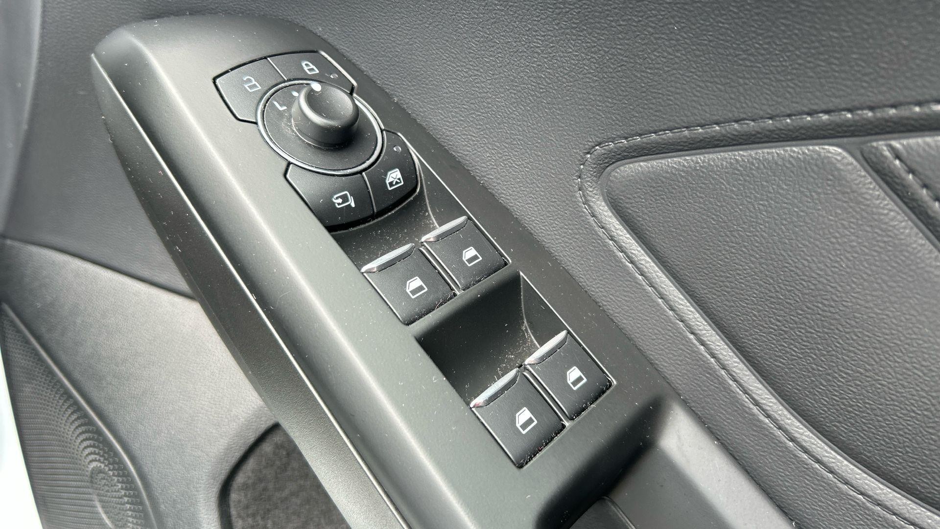 Ford Focus Image 40