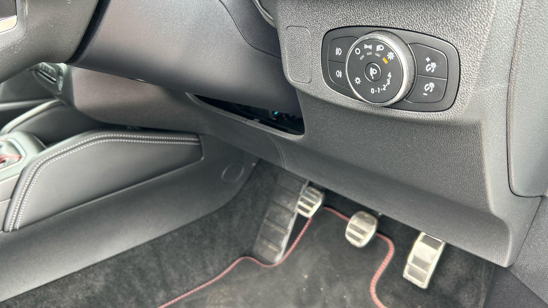 Ford Focus Image 41
