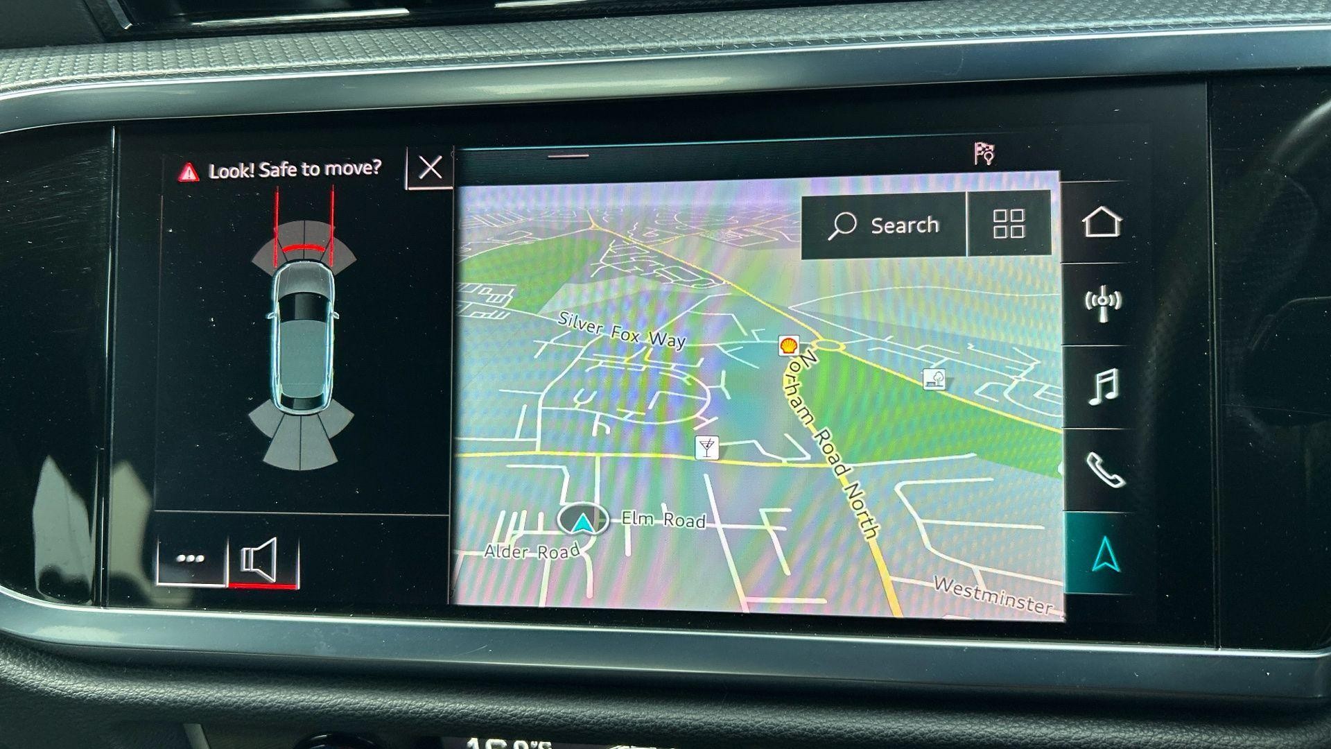 Audi Q3 Image 21