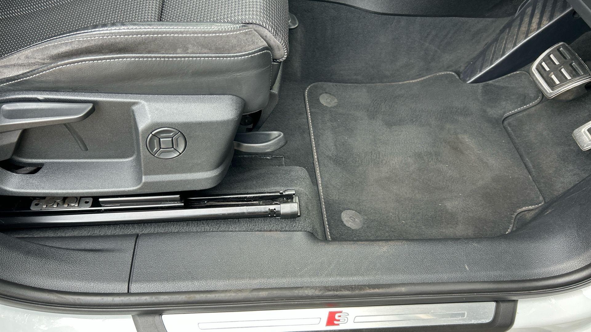 Audi Q3 Image 42