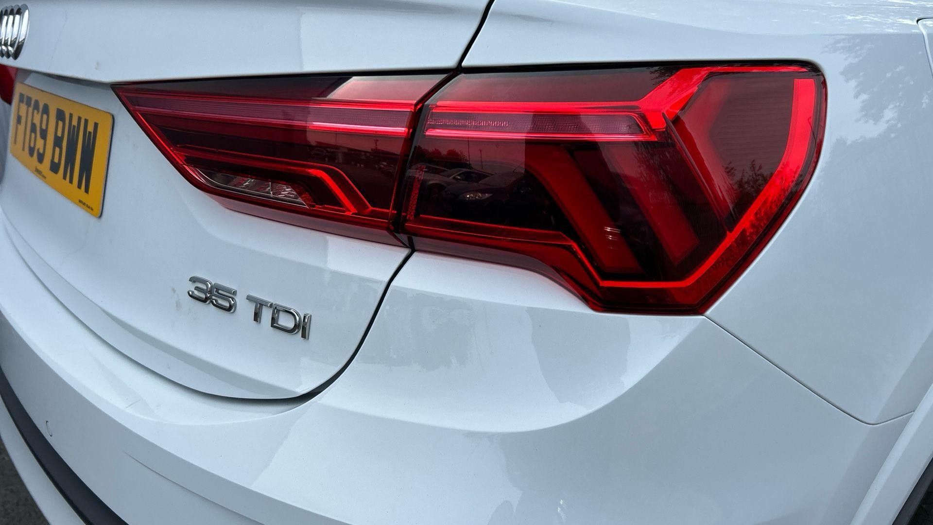 Audi Q3 Image 47