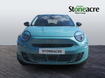 Fiat 600 1.2 MHEV e-DCT Euro 6 (s/s) 5dr FP25YFH Image 2