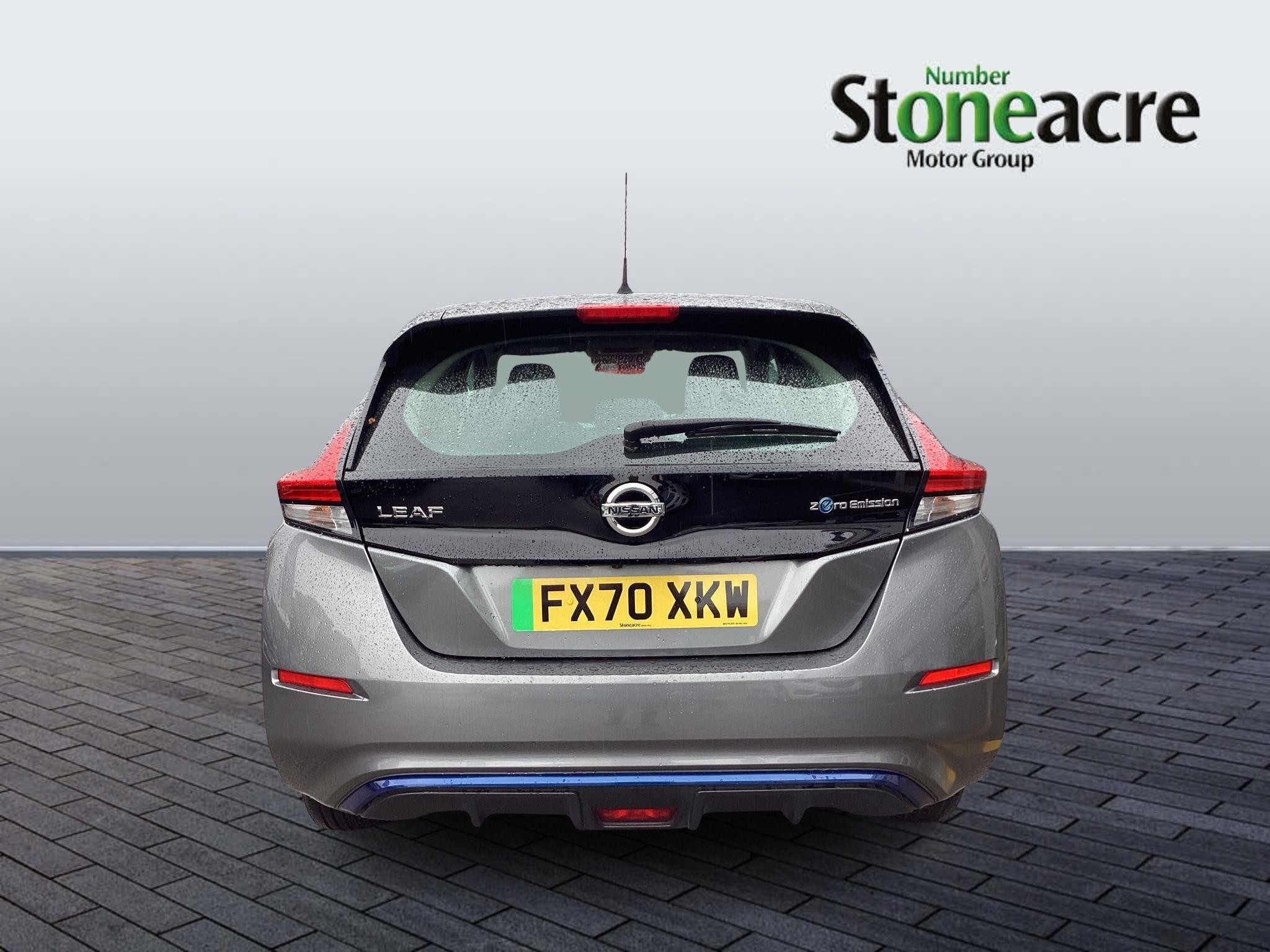 Nissan LEAF Image 4