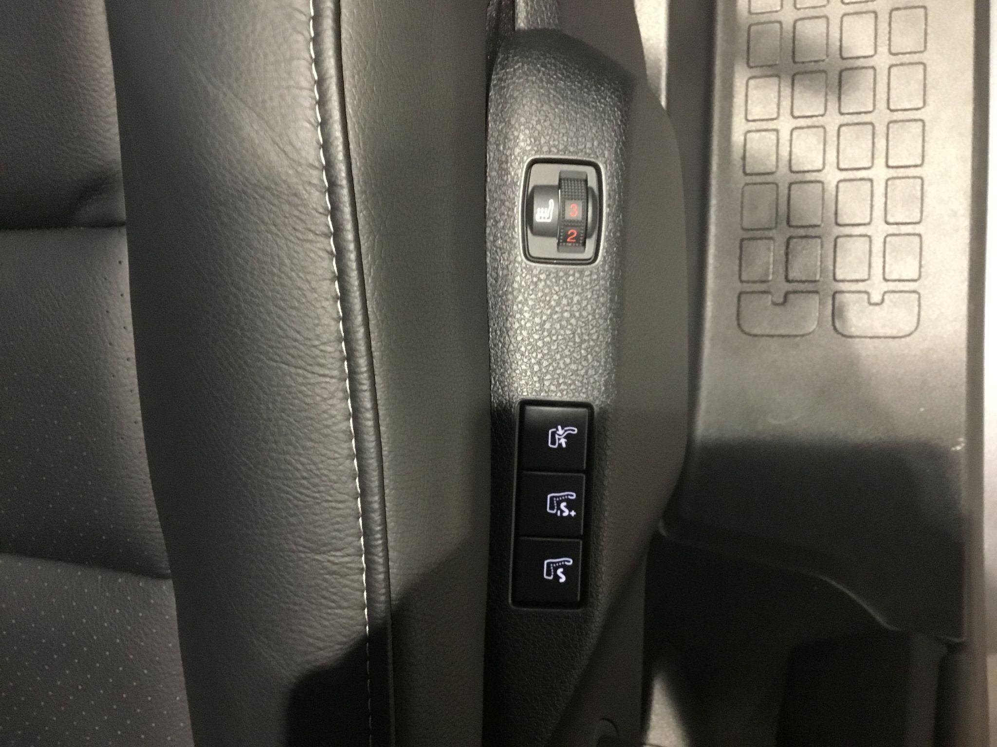 Peugeot E-Traveller Image 24