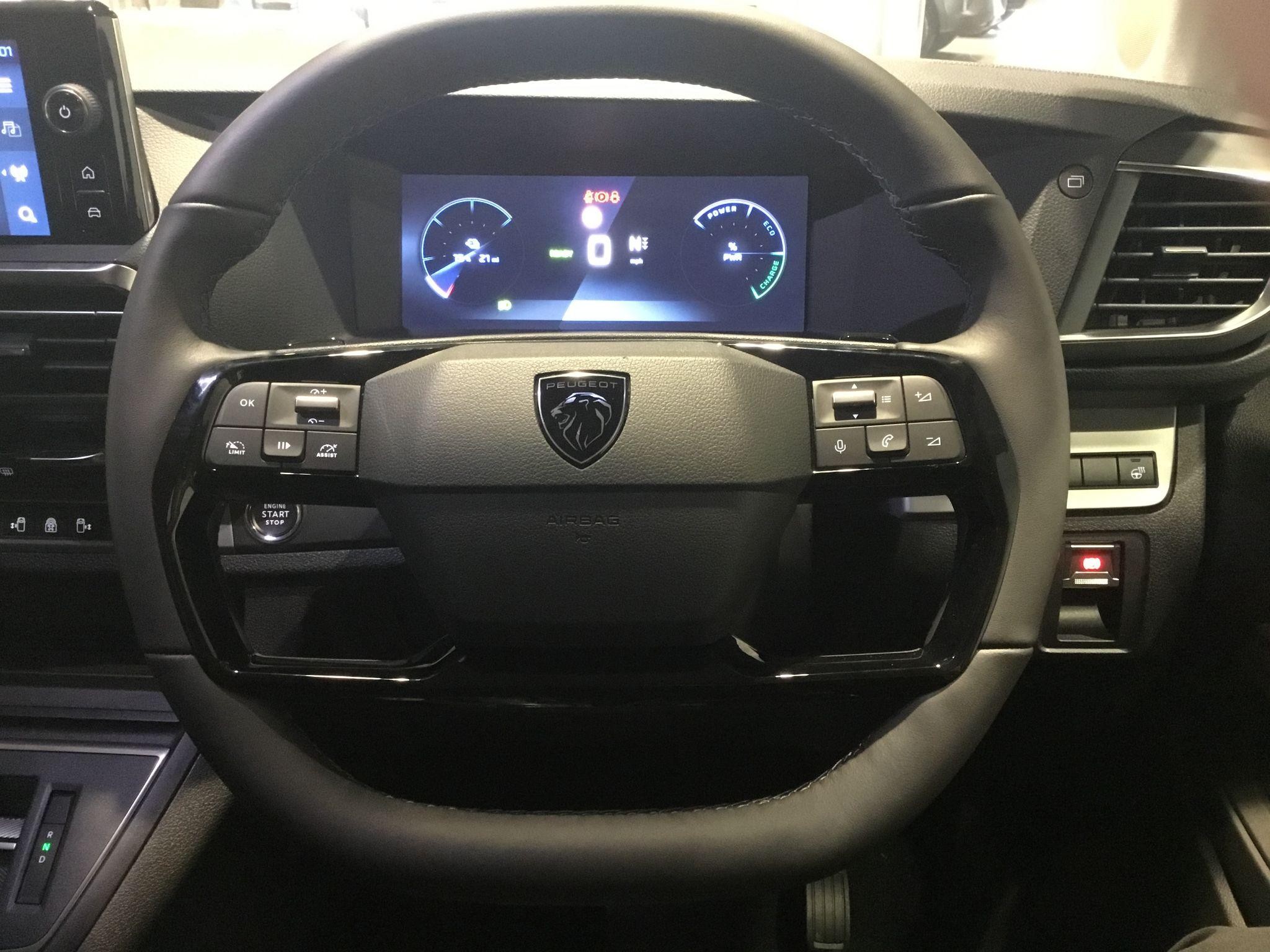 Peugeot E-Traveller Image 27