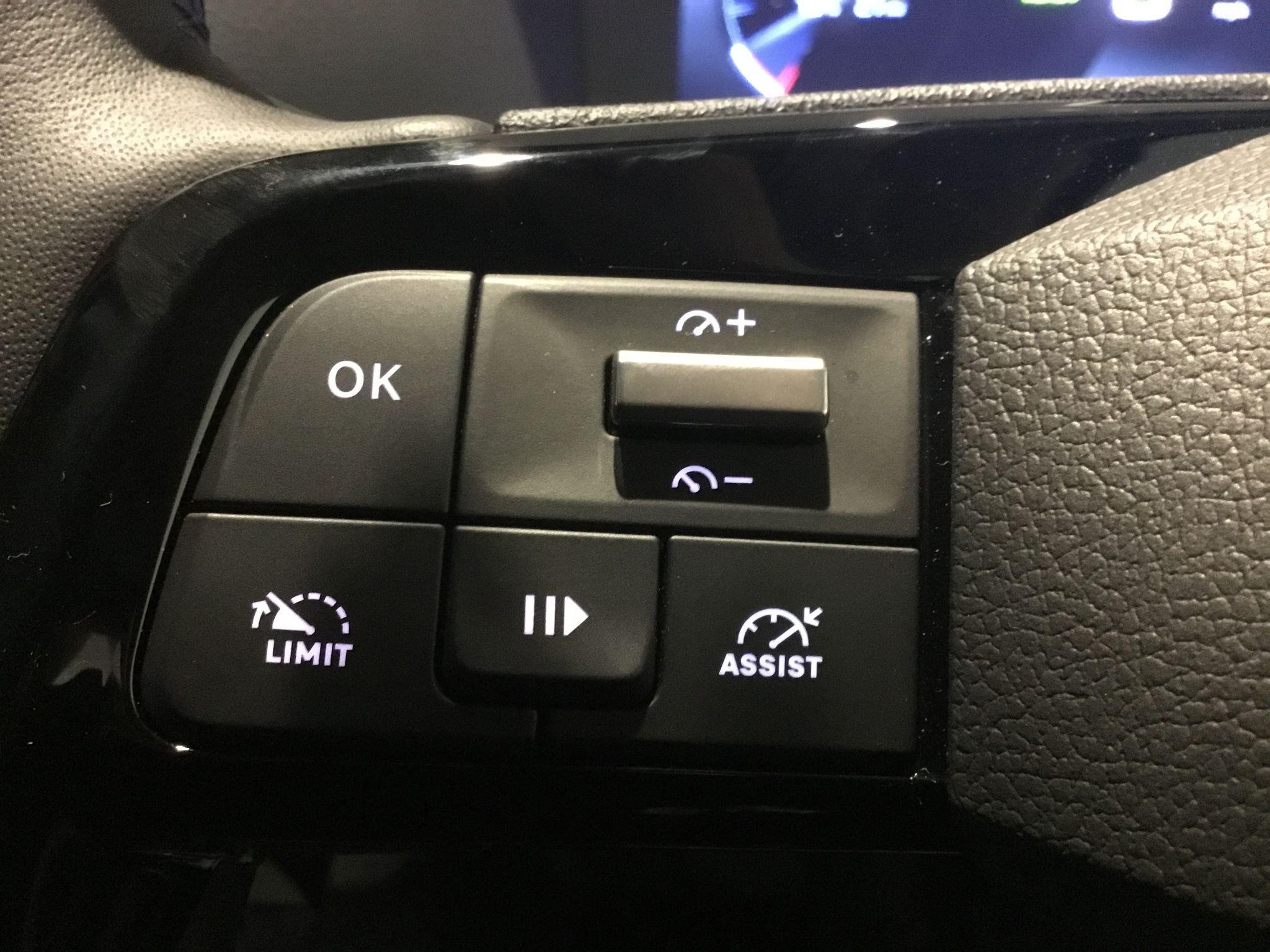 Peugeot E-Traveller Image 28