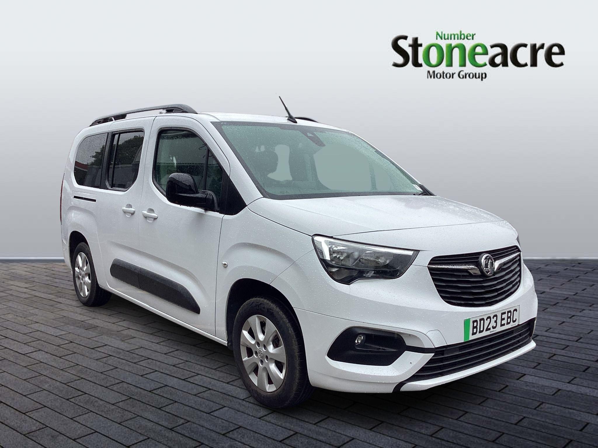 Vauxhall Combo Life Electric Image 1