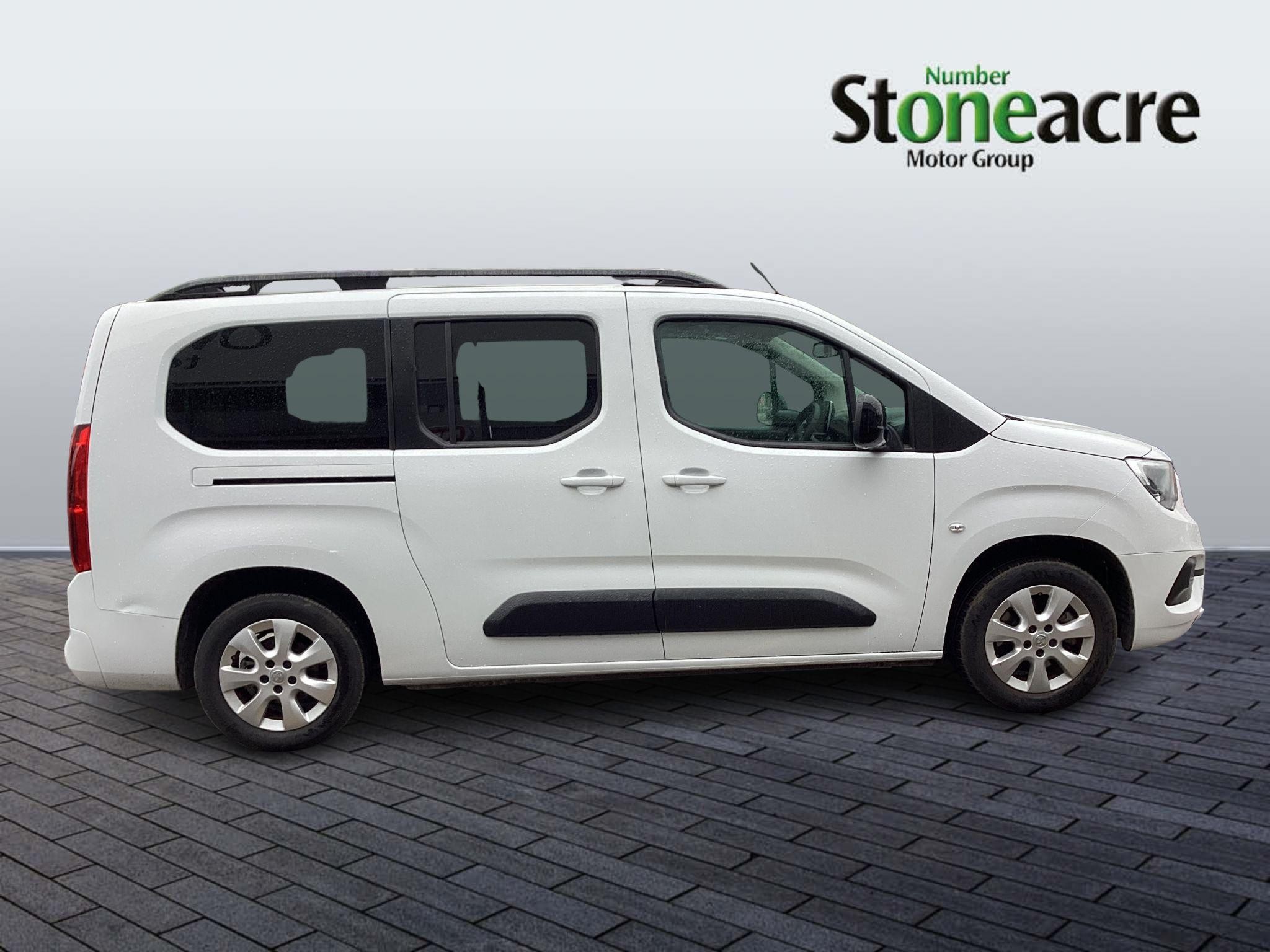 Vauxhall Combo Life Electric Image 2