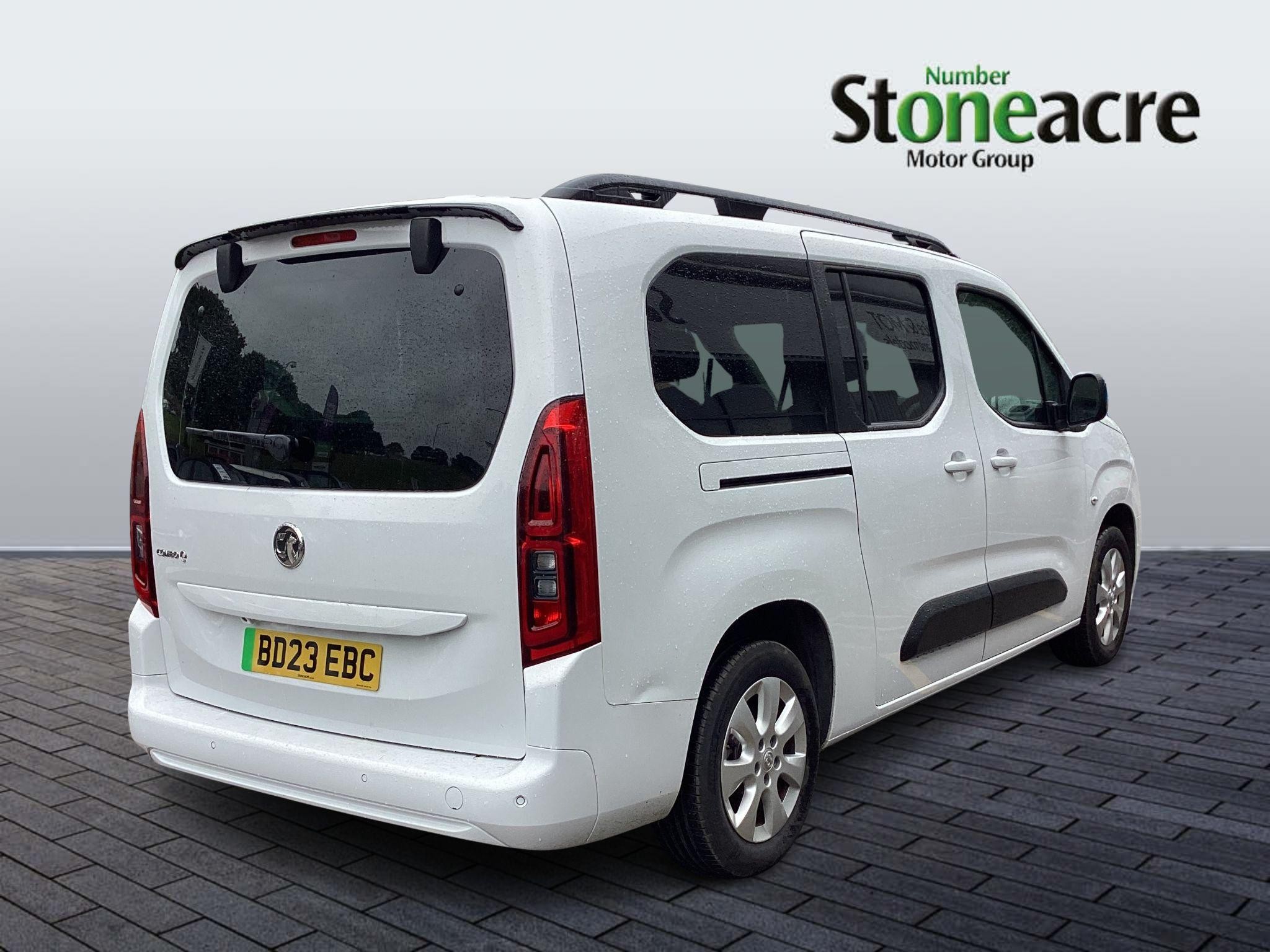 Vauxhall Combo Life Electric Image 3