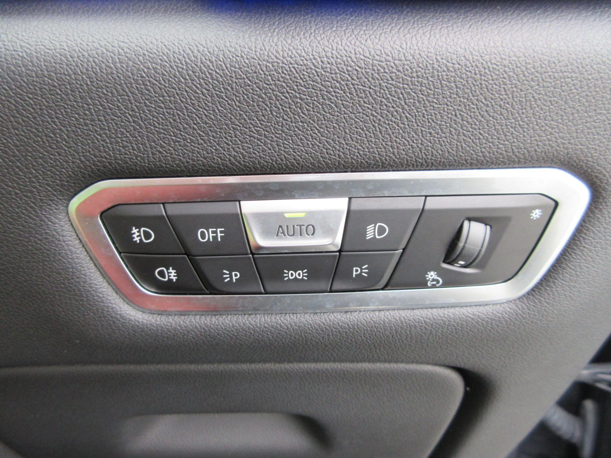 BMW X6 Image 29