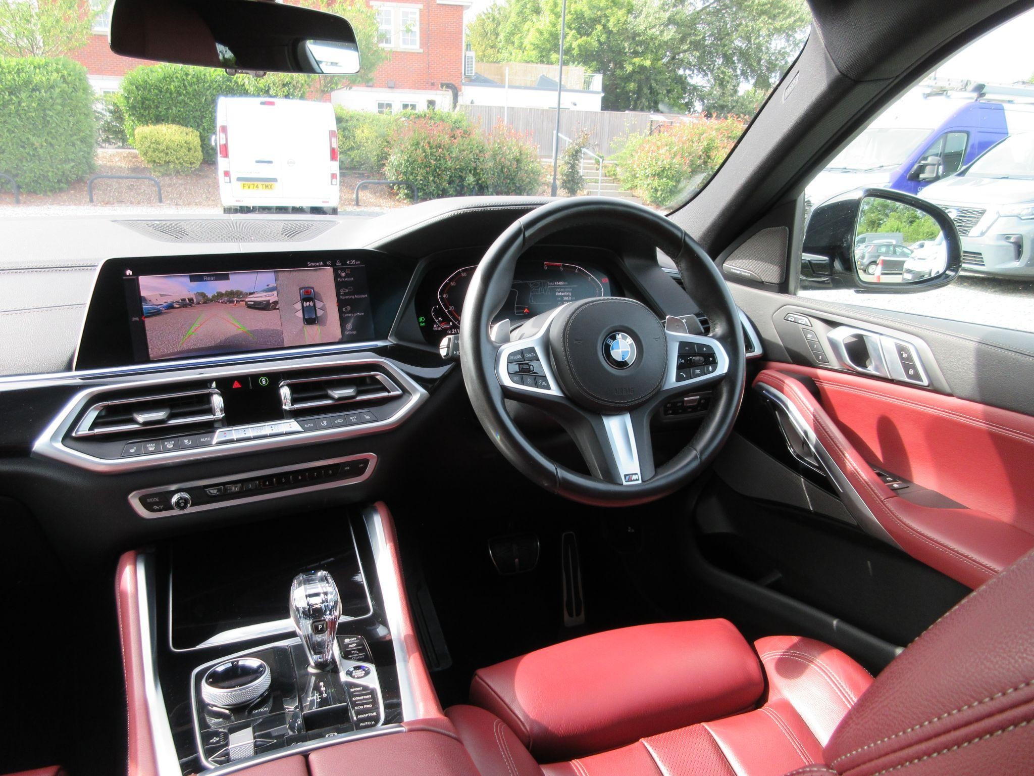 BMW X6 Image 12