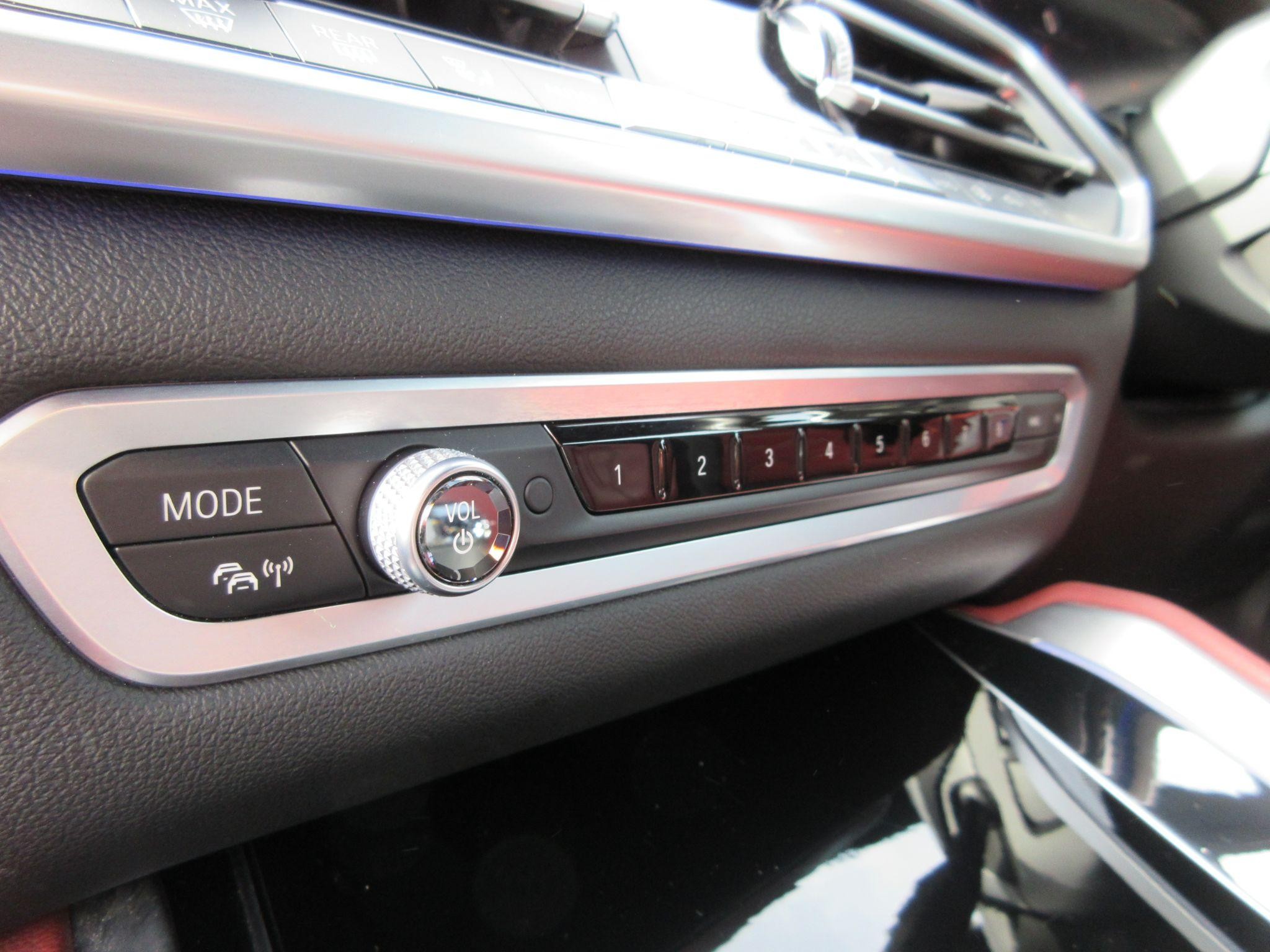 BMW X6 Image 39