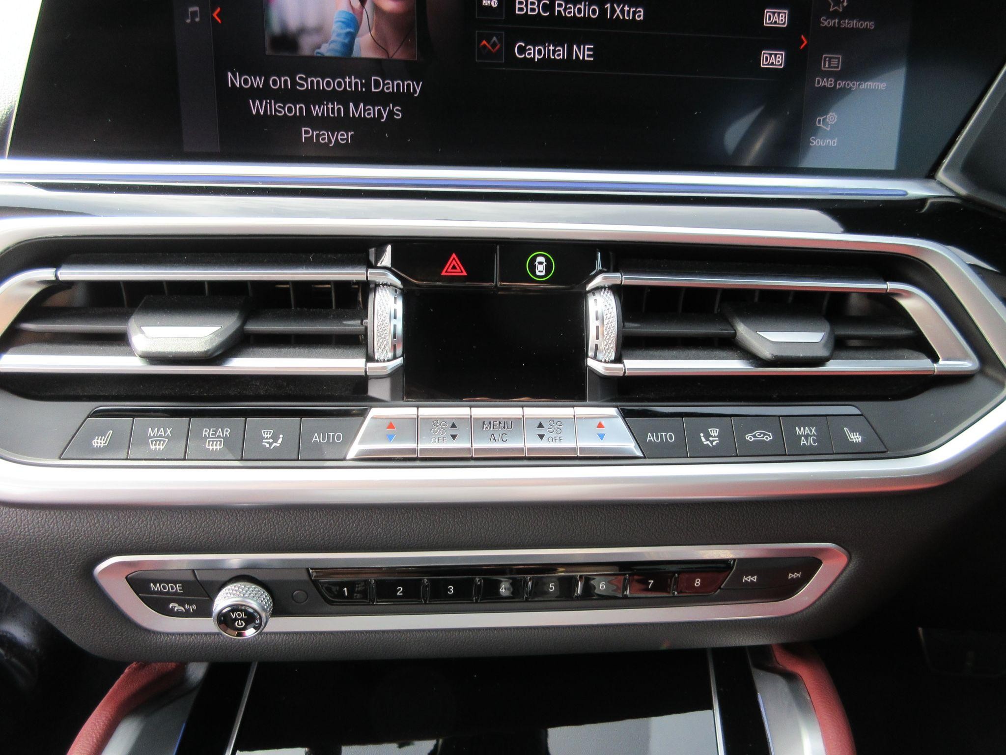 BMW X6 Image 56