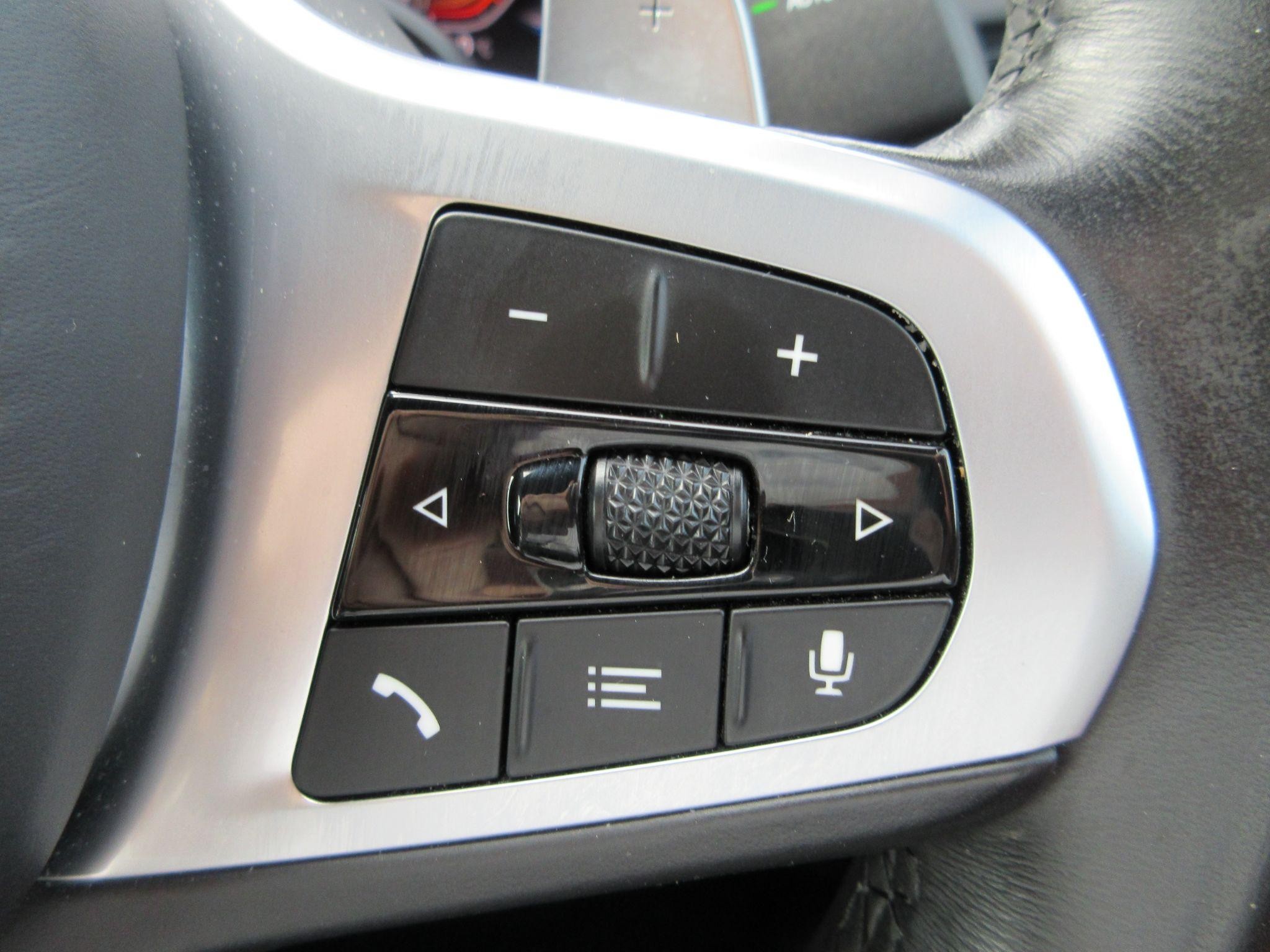 BMW X6 Image 41