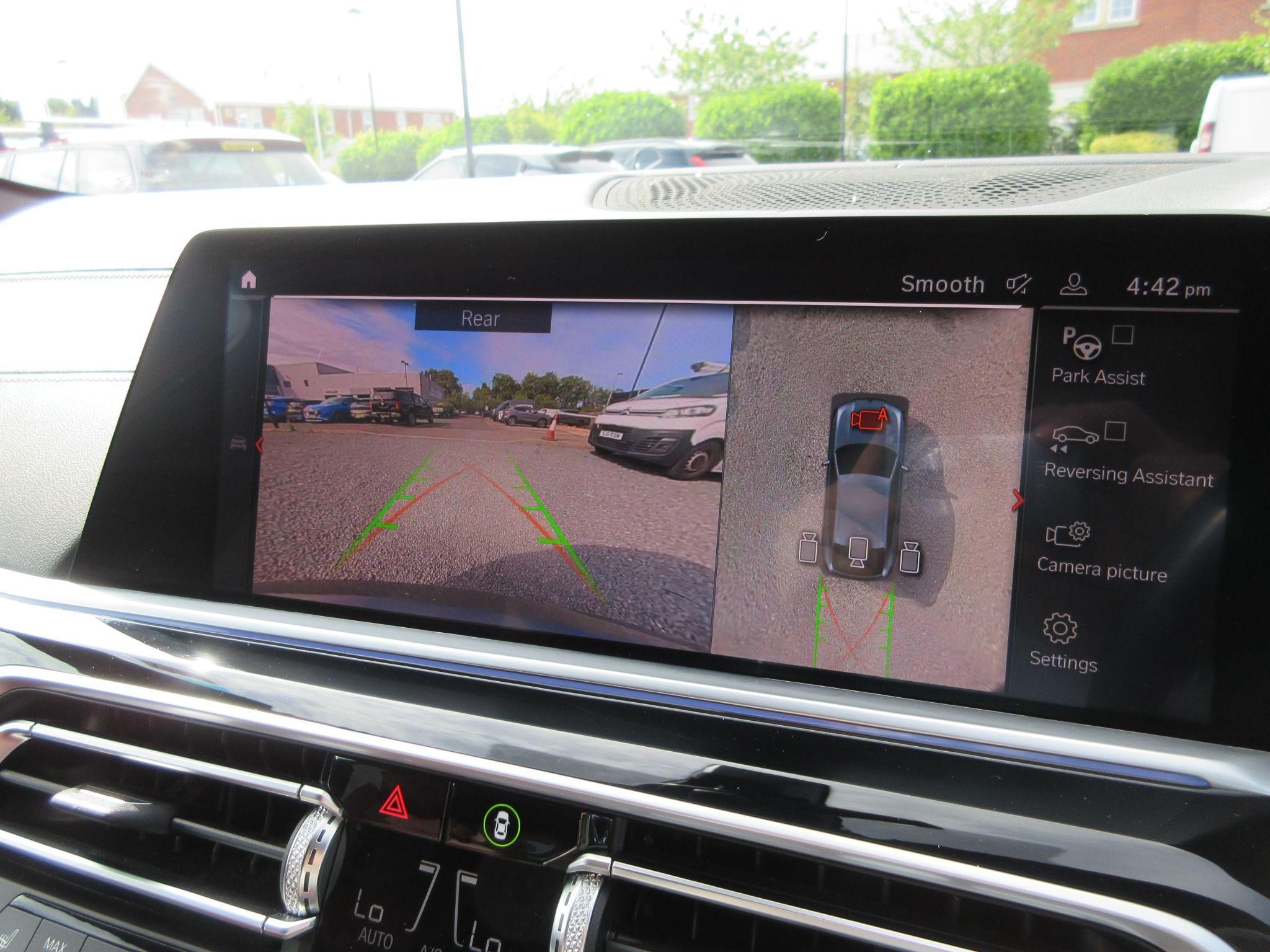 BMW X6 Image 58