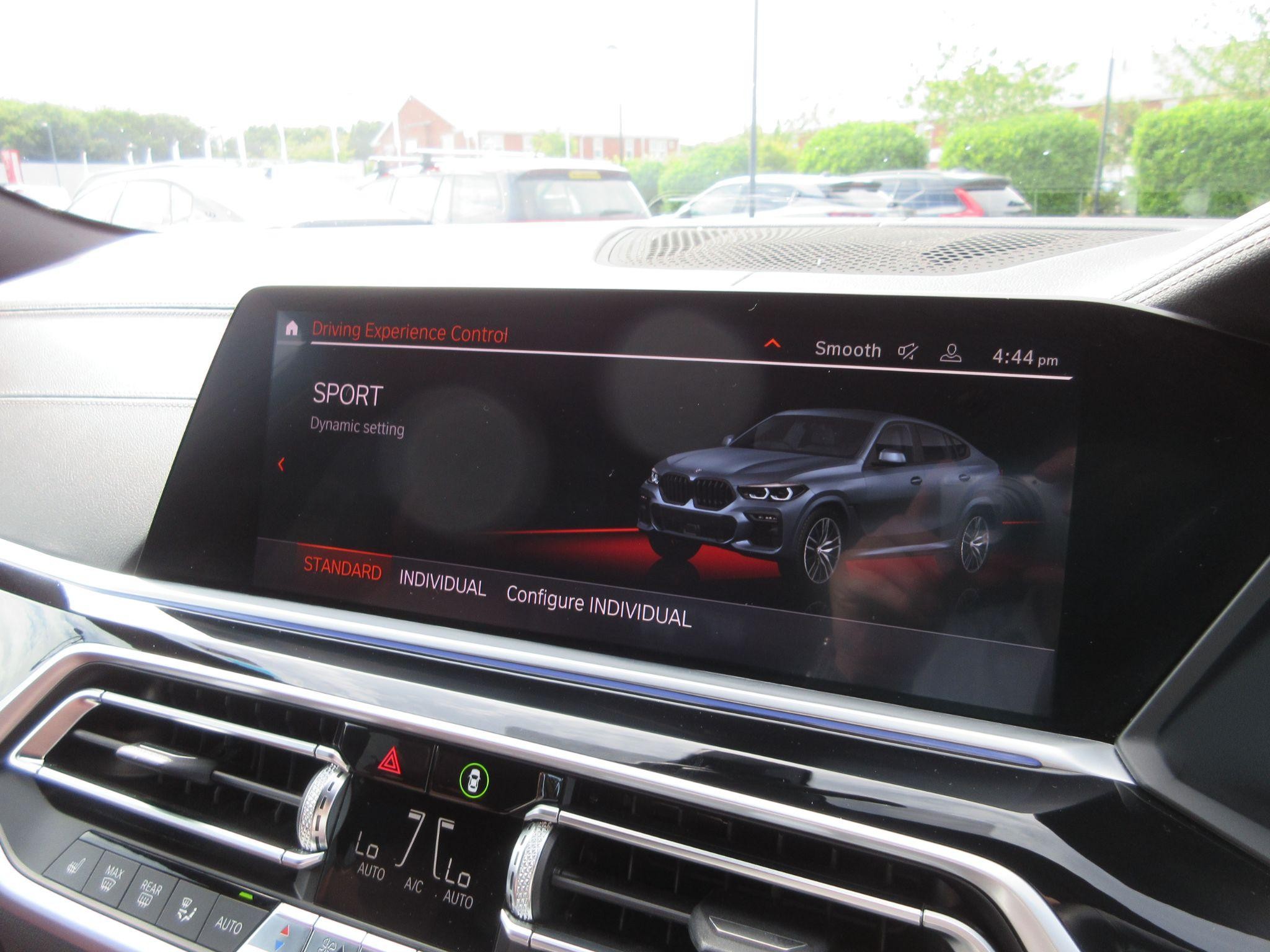 BMW X6 Image 61