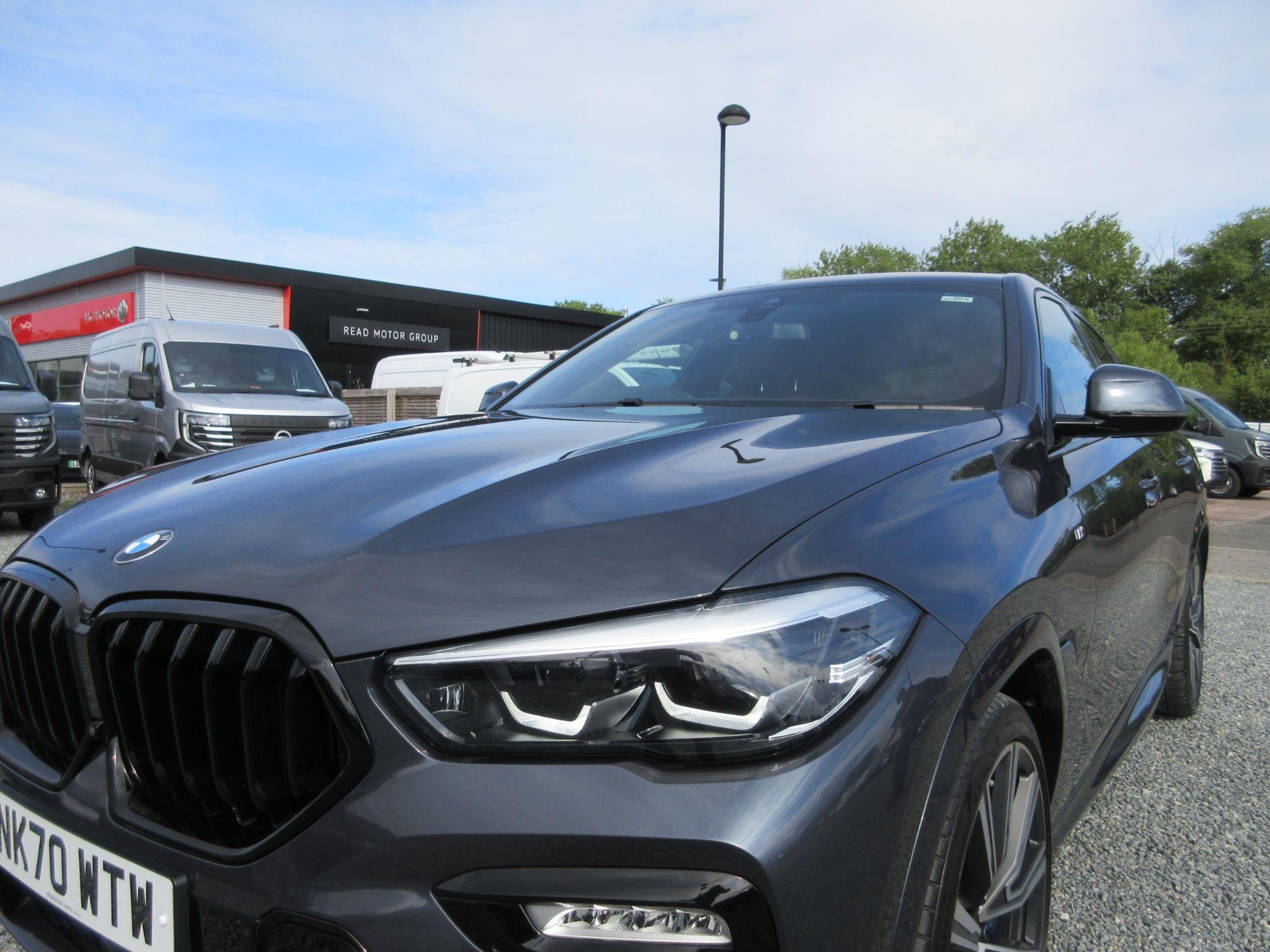 BMW X6 Image 13