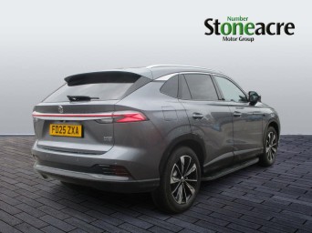MG HS Plug-In Hybrid 1.5 T-GDI 24.7 kWh Trophy Auto Euro 6 (s/s) 5dr FD25ZXA Image 3