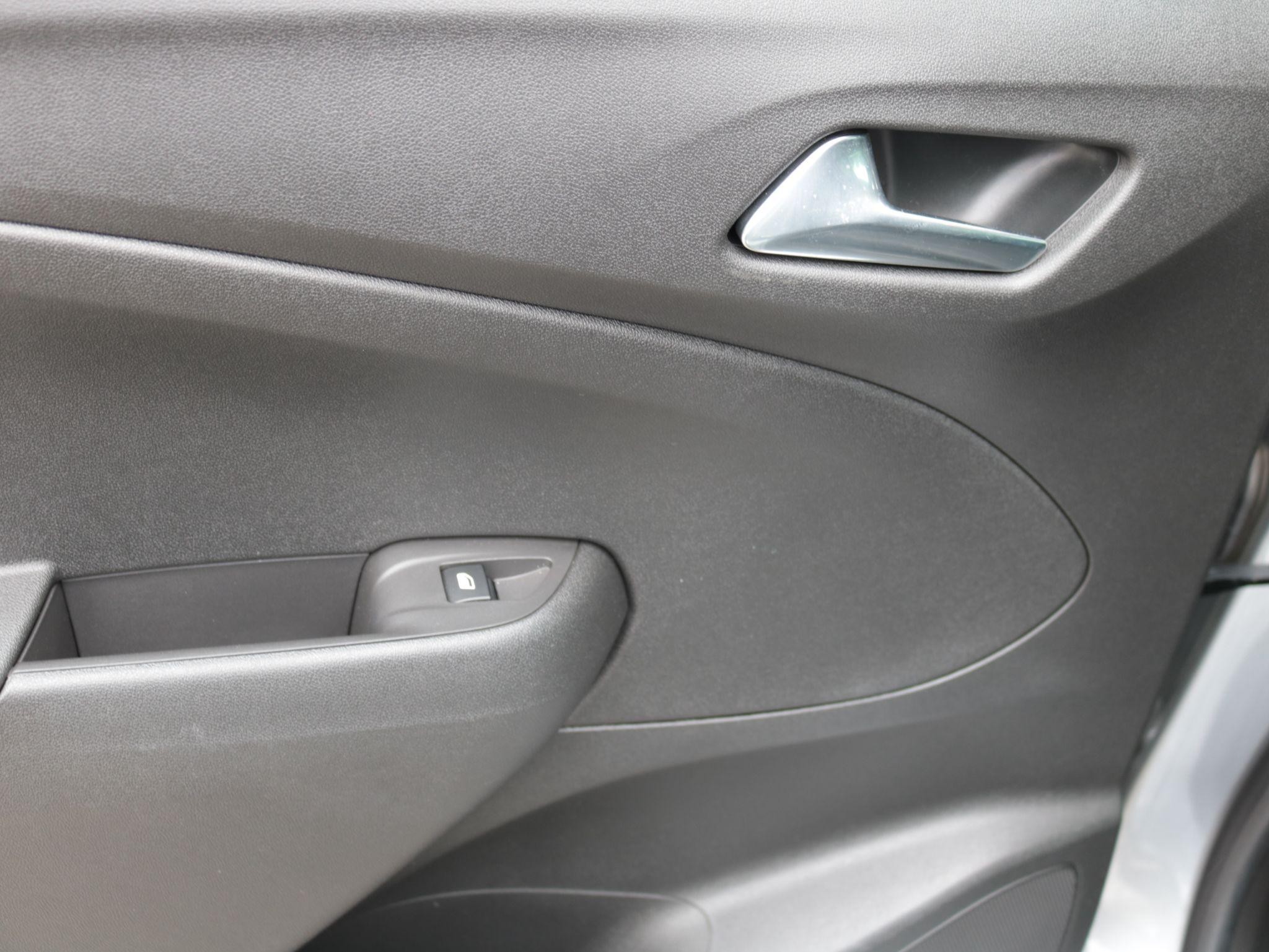 Vauxhall Crossland Image 24