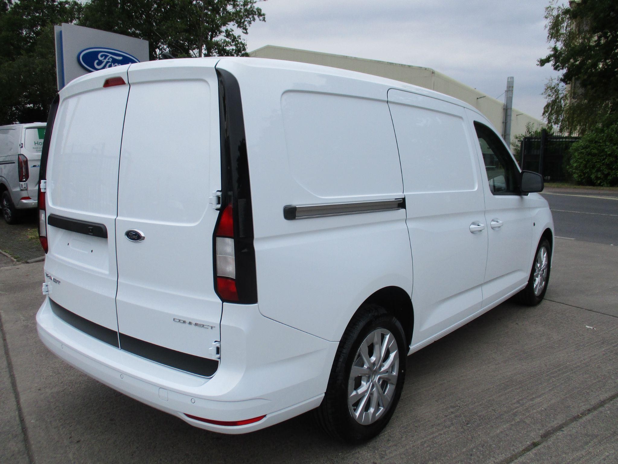 Ford Transit Connect Image 3