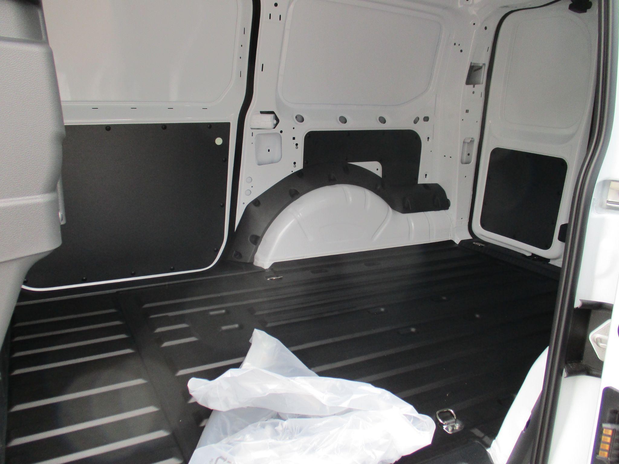 Ford Transit Connect Image 15