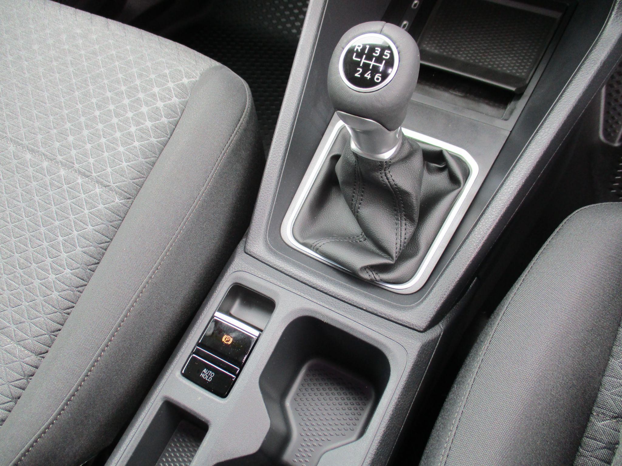 Ford Transit Connect Image 21