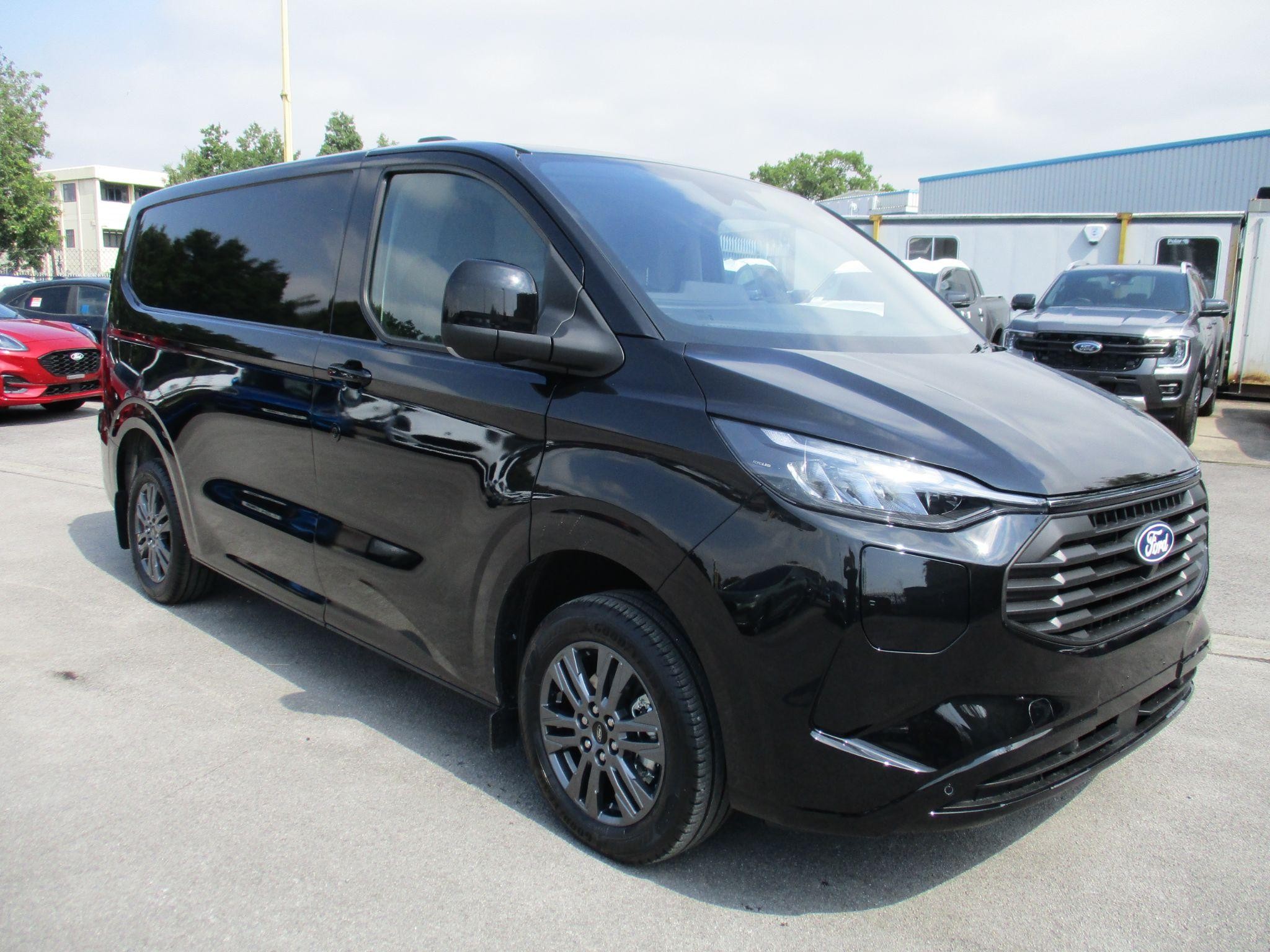 Ford Transit Custom Image 1