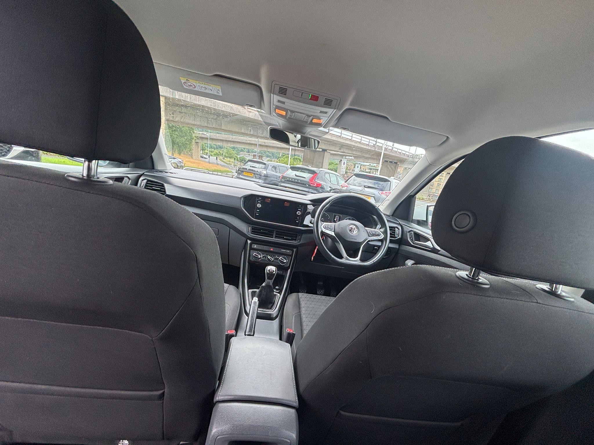 Volkswagen T-Cross Image 9
