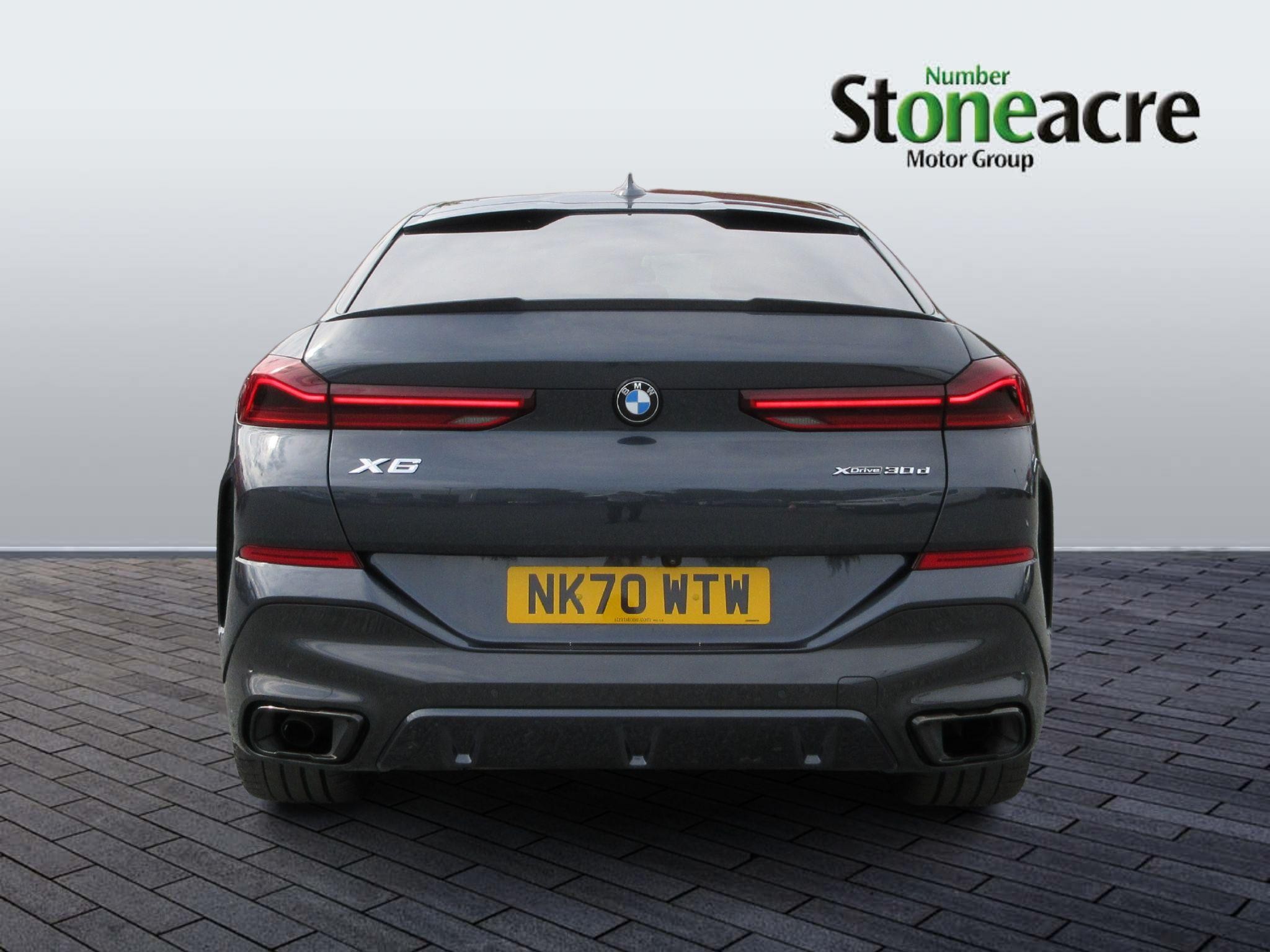 BMW X6 Image 6