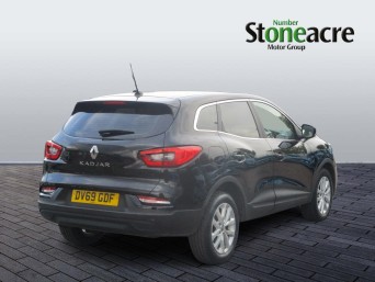 Renault Kadjar 1.3 TCE Play 5dr DV69GDF Image 3