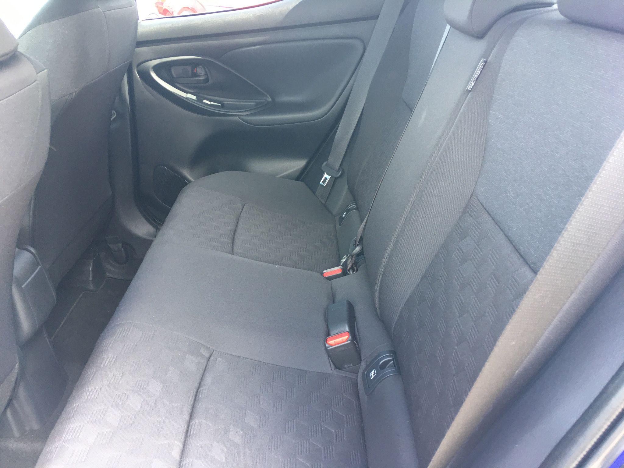 Toyota Yaris Image 20