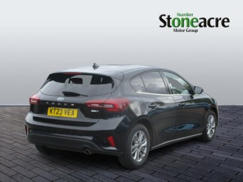 Ford Focus 1.0T EcoBoost MHEV Titanium Euro 6 (s/s) 5dr KT23VEA Image 3