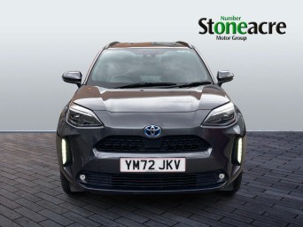 Toyota Yaris Cross 1.5 Hybrid Design 5dr CVT YM72JKV Image 2