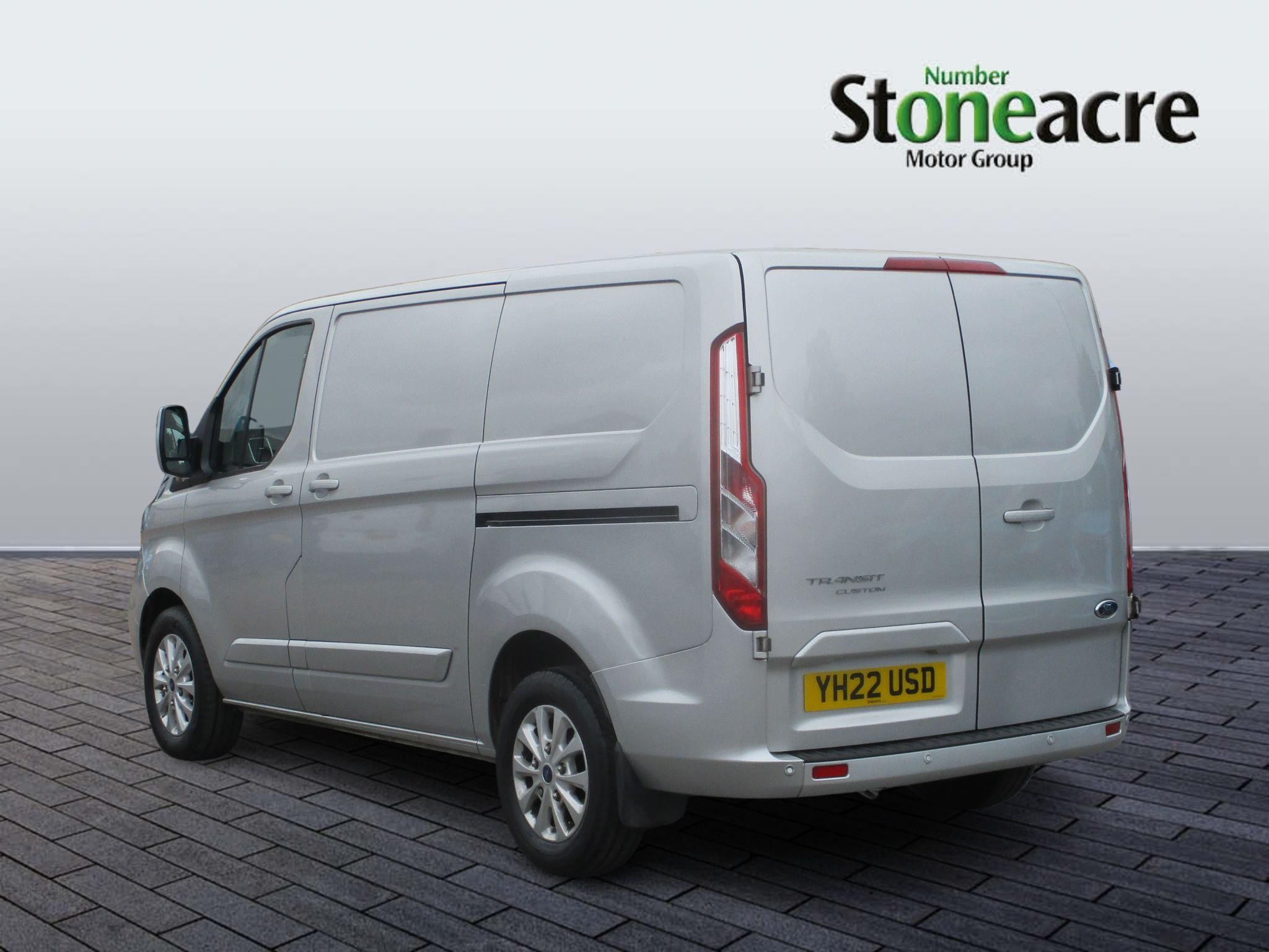 Ford Transit Custom Image 6