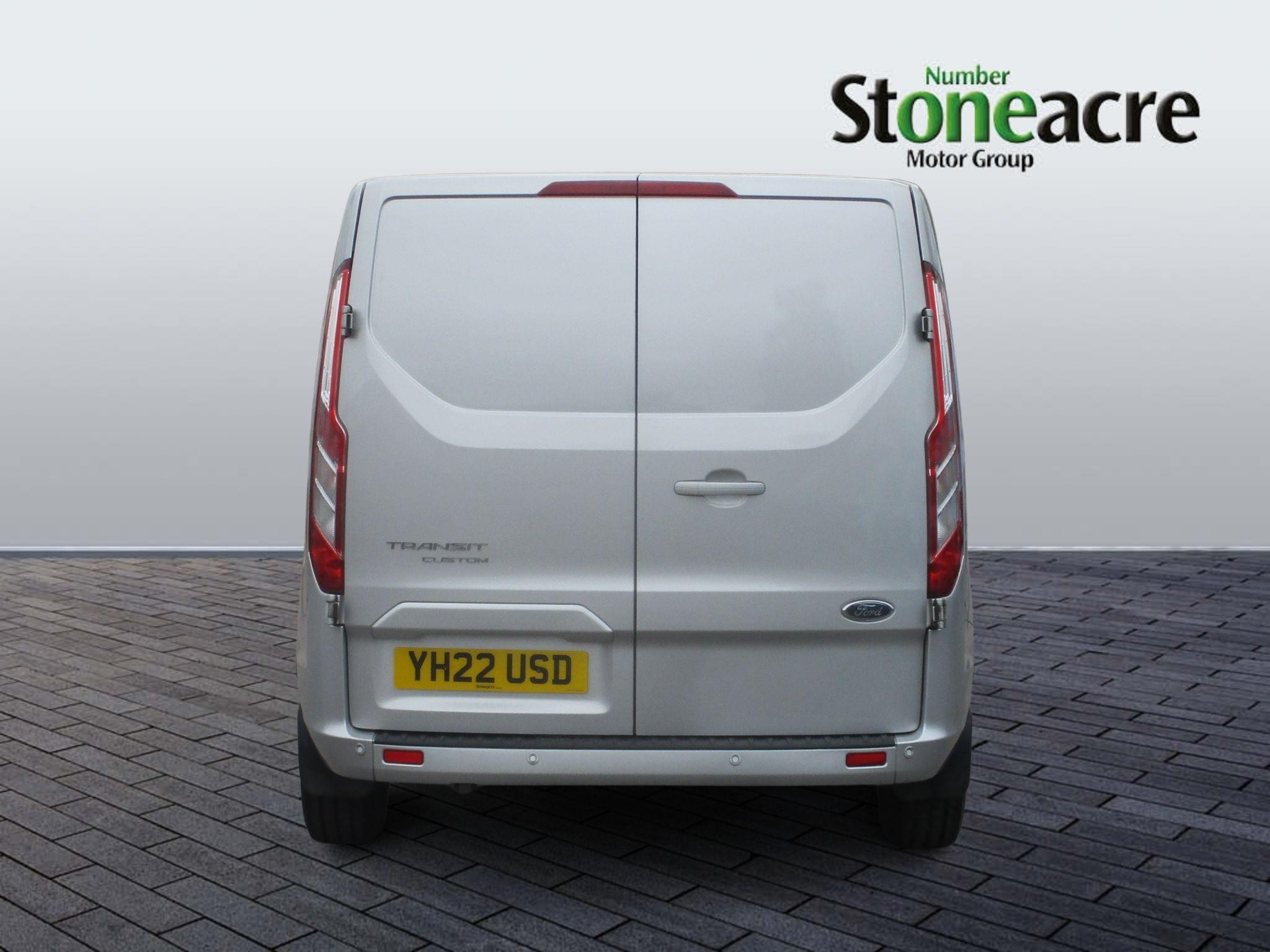 Ford Transit Custom Image 7