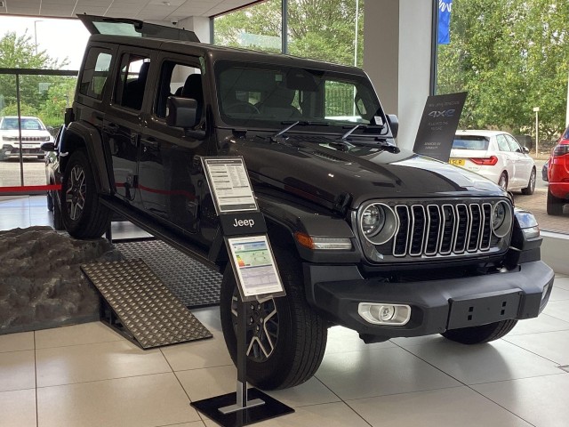 Jeep Wrangler 2.0 GME Sahara Auto 4WD Euro 6 (s/s) 4dr null Image 1