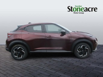 Nissan Juke 1.0 DiG-T N-Connecta 5dr DV23XCD Image 2
