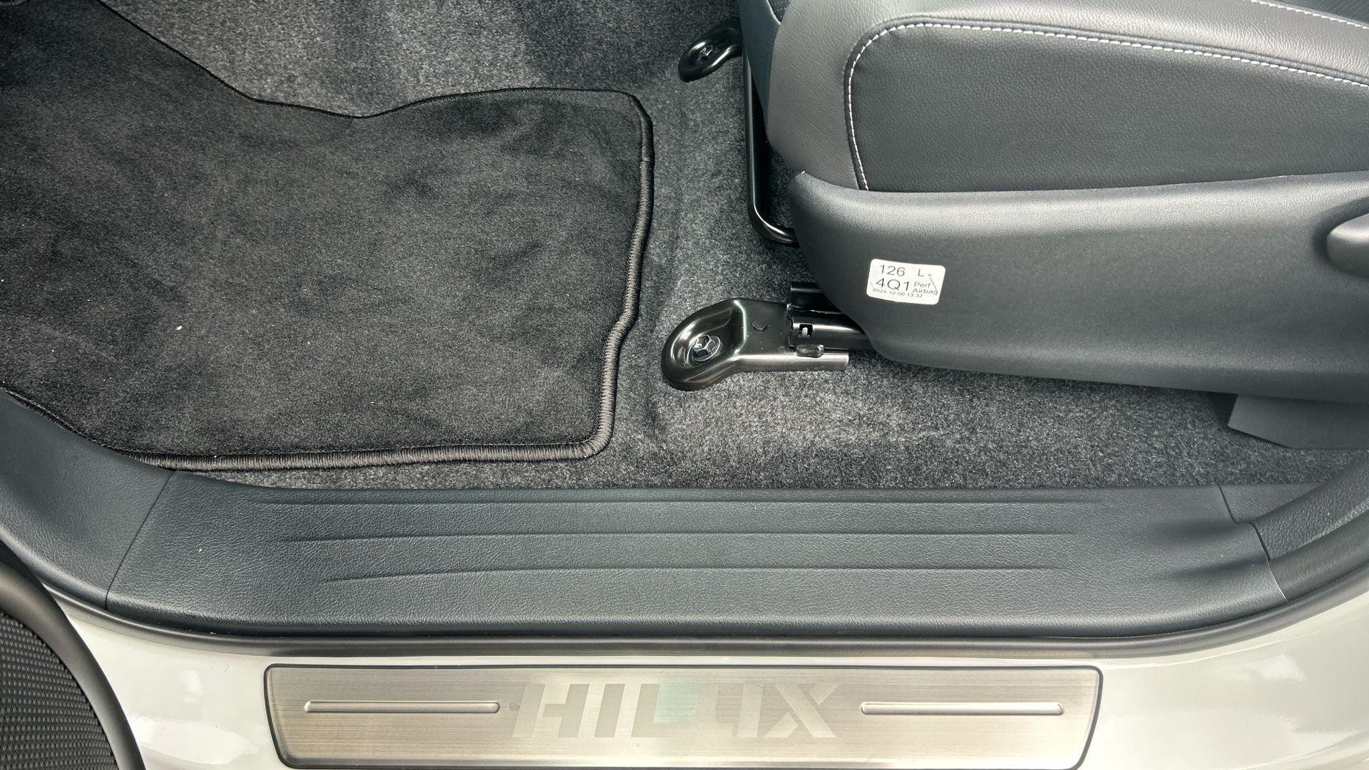 Toyota Hilux Image 43