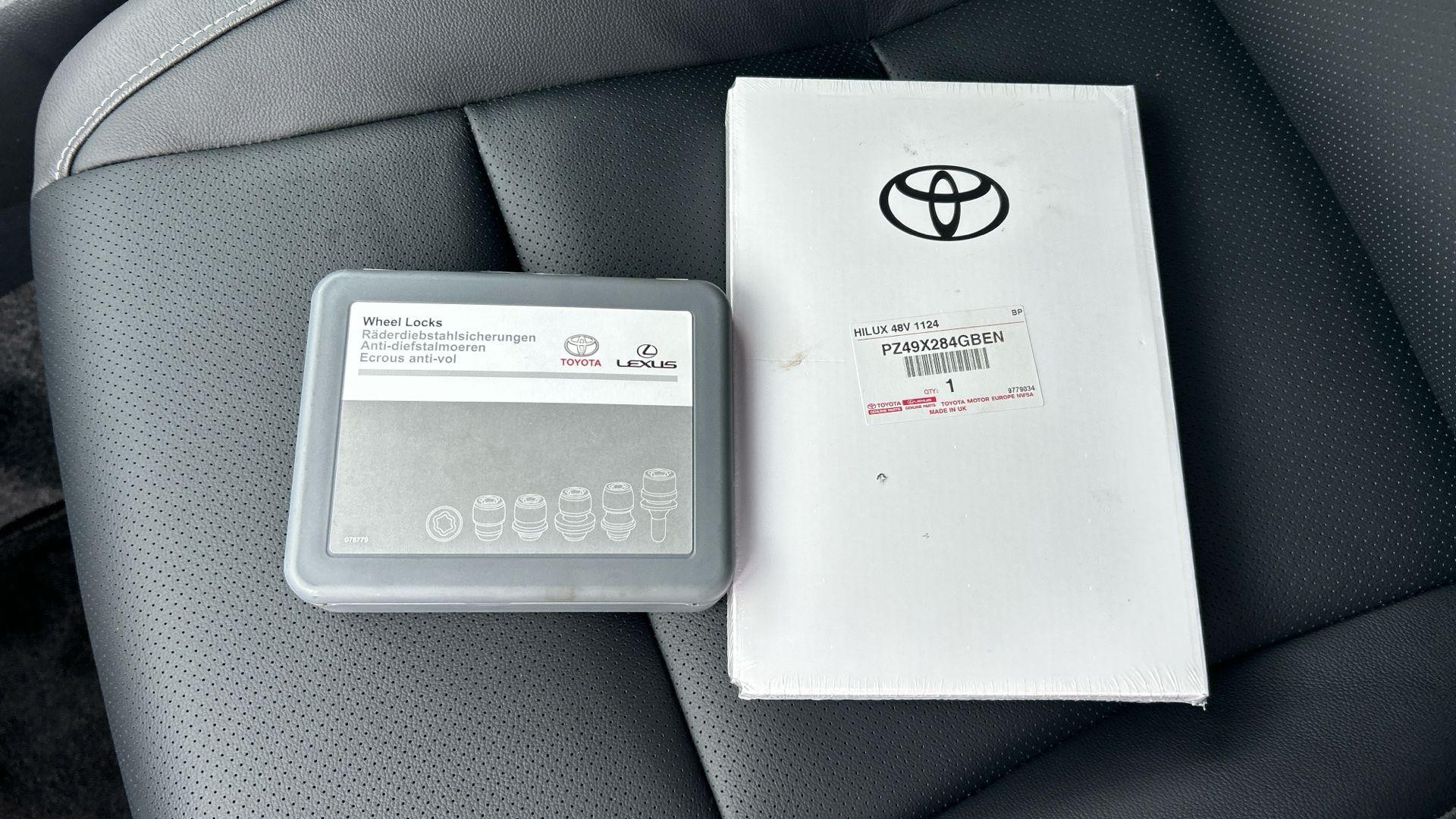 Toyota Hilux Image 44