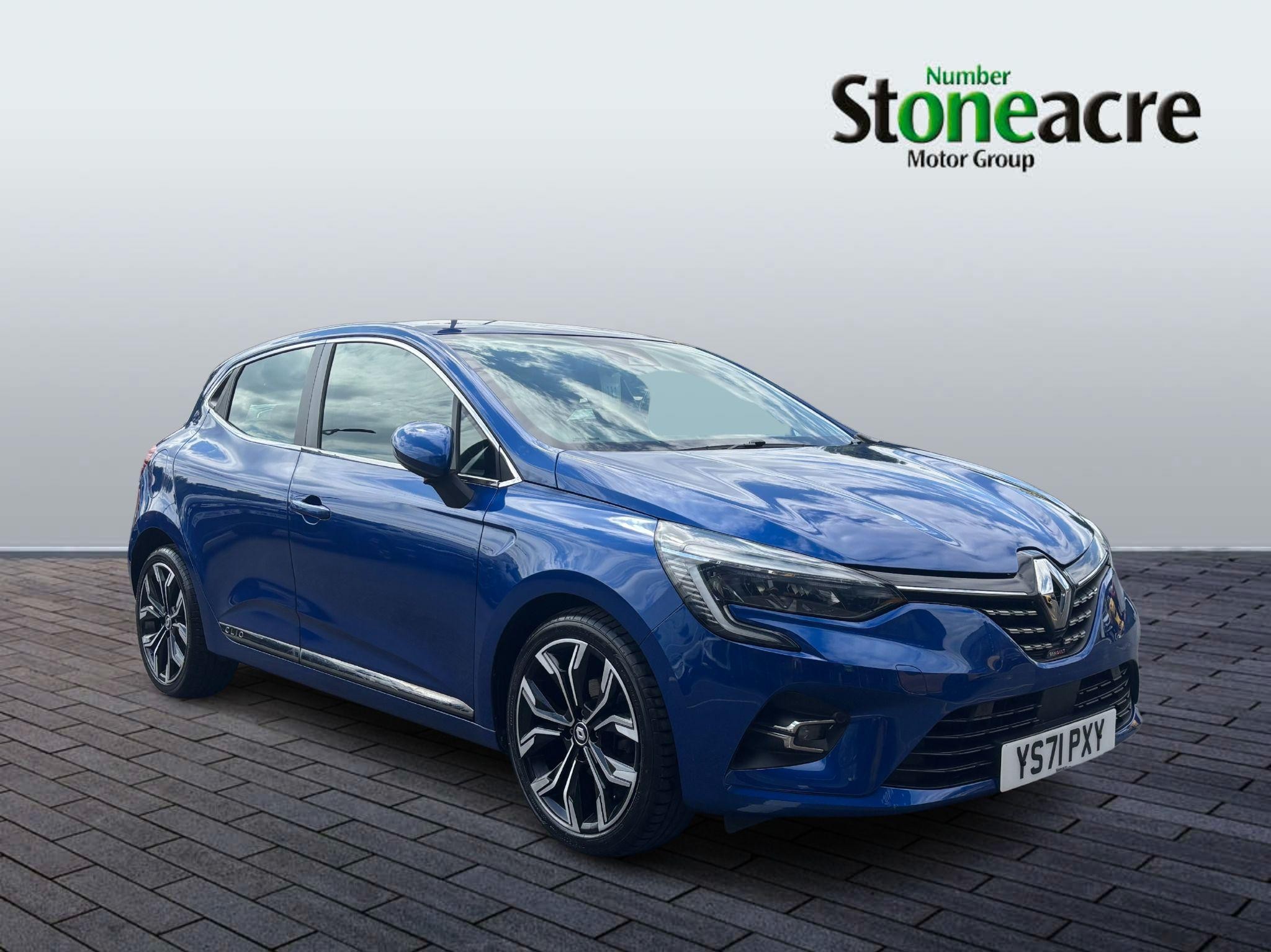 Renault Clio Image 1