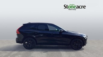 Volvo XC60 2.0 B5 MHEV Ultra Black Edition Auto AWD Euro 6 (s/s) 5dr YE74GPF Image 3