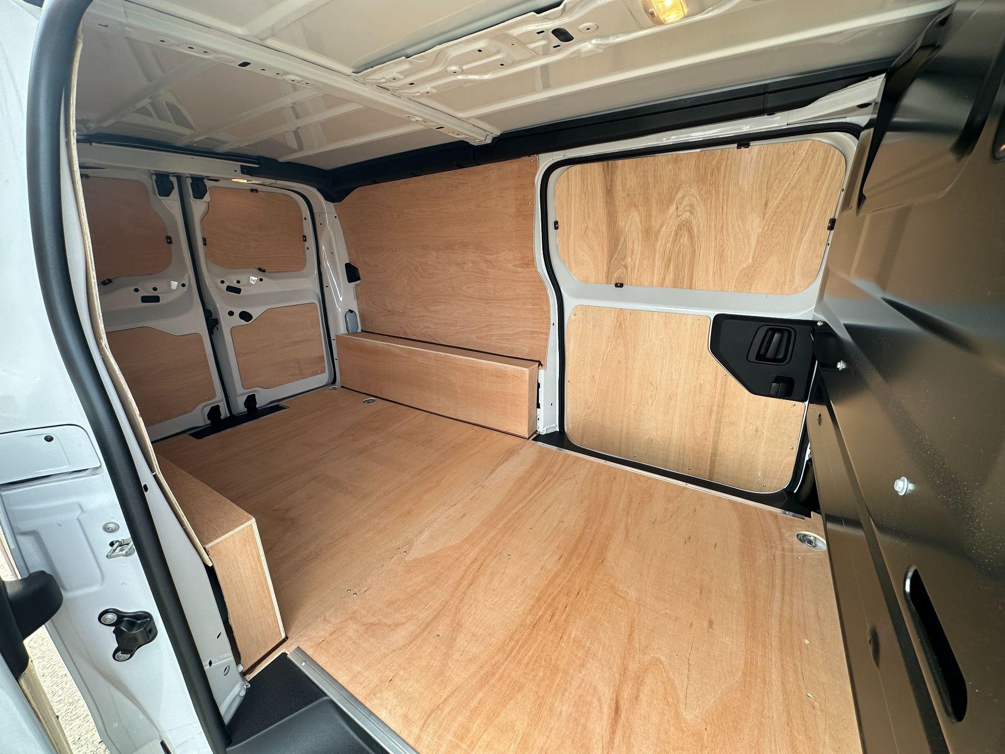 Citroen Dispatch Image 9