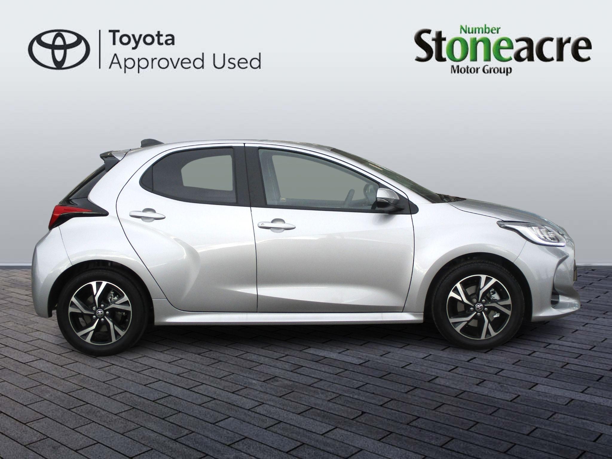 Toyota Yaris Image 4