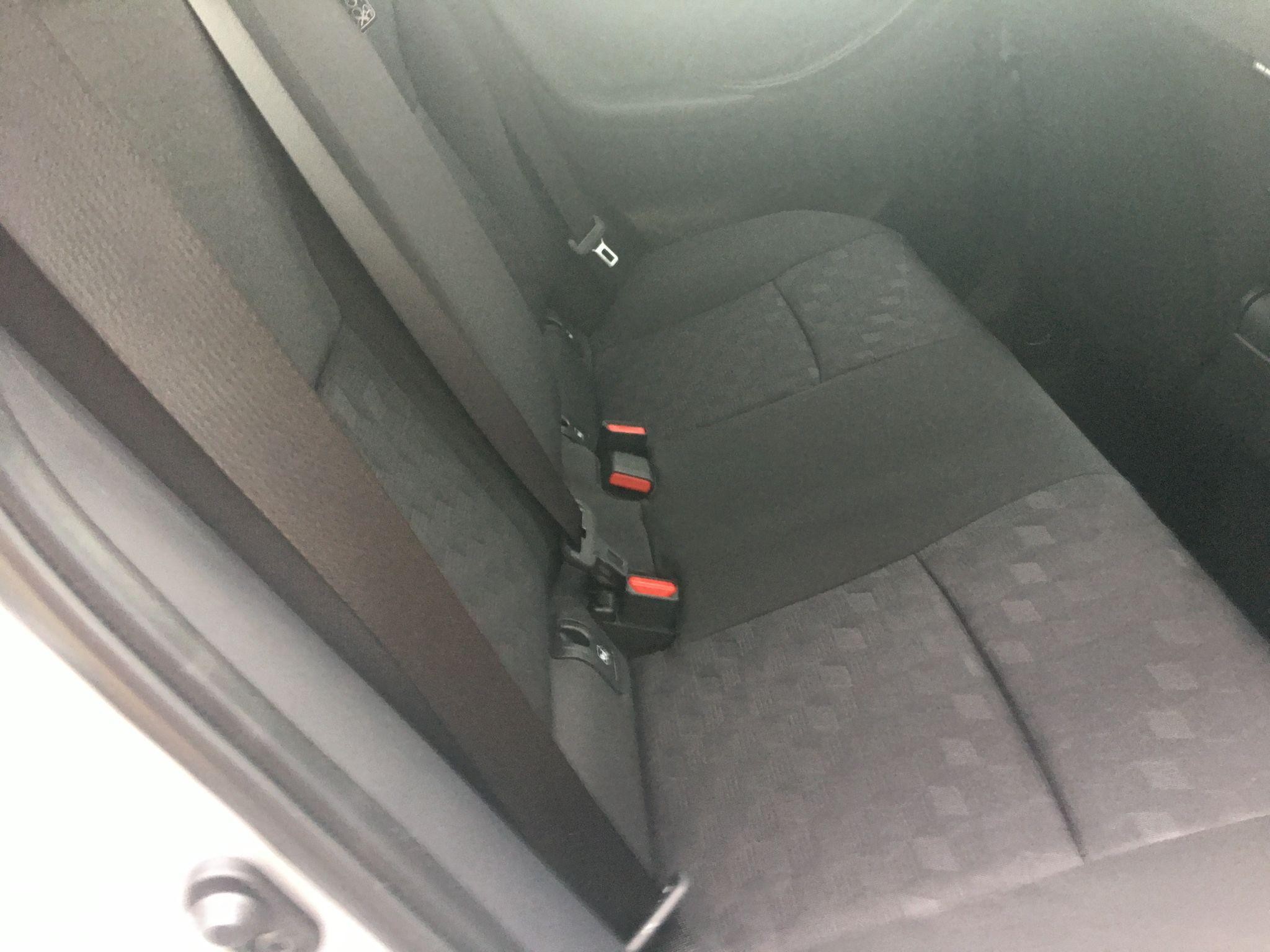 Toyota Yaris Image 19