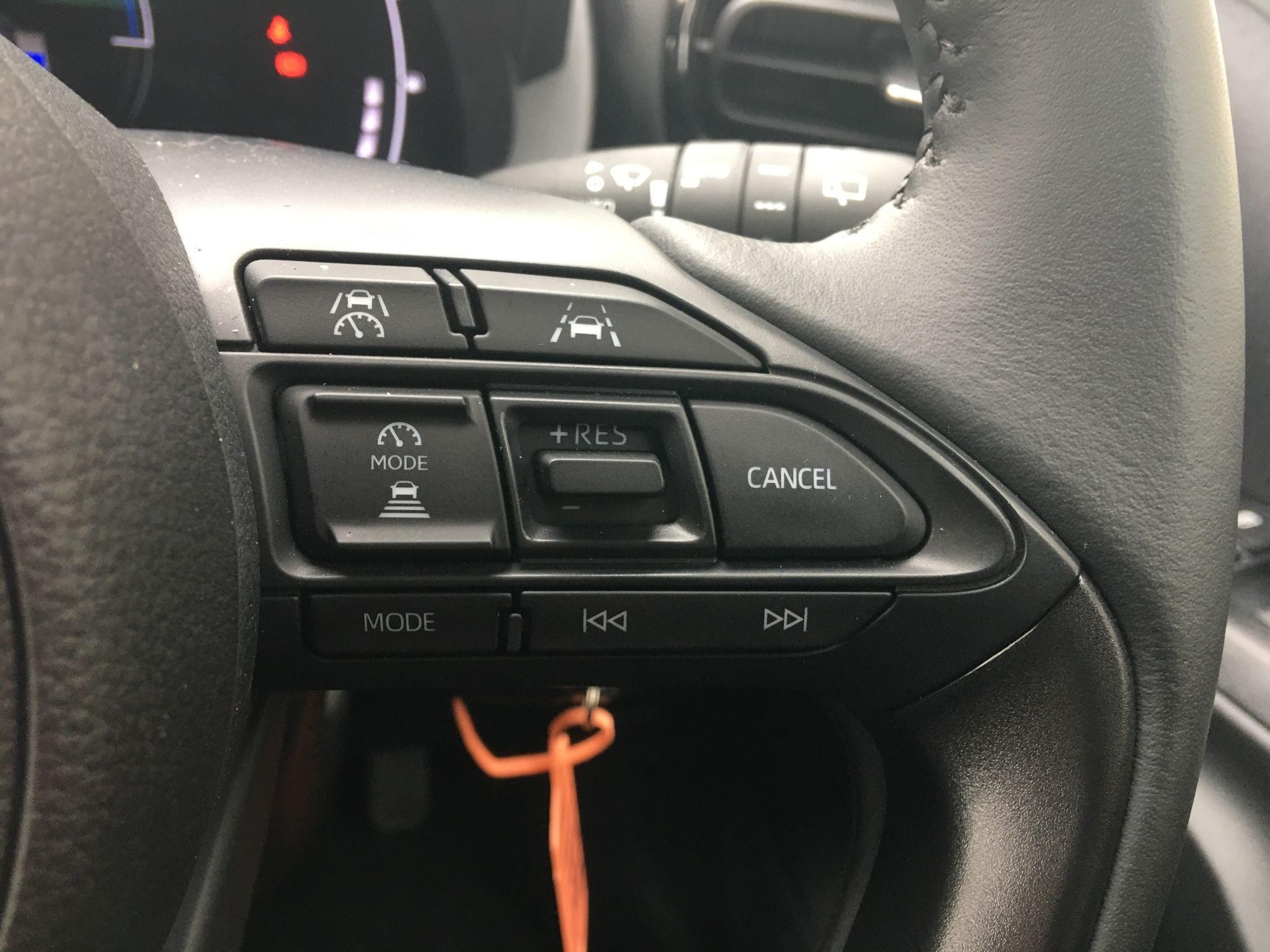 Toyota Yaris Image 35