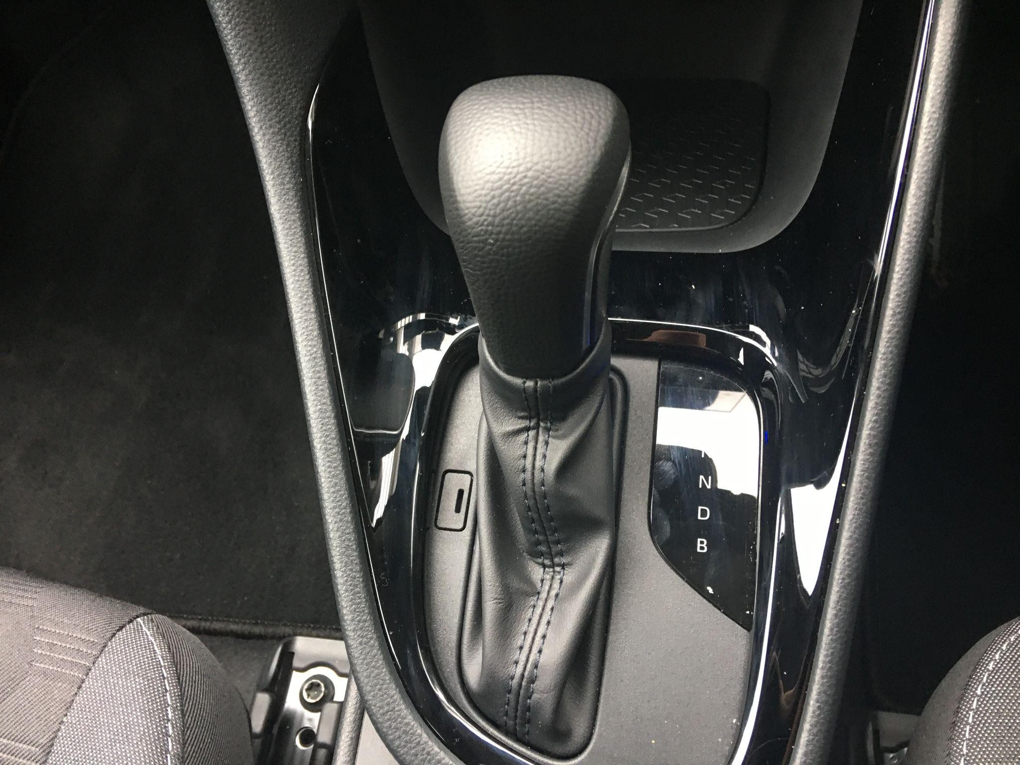 Toyota Yaris Image 37