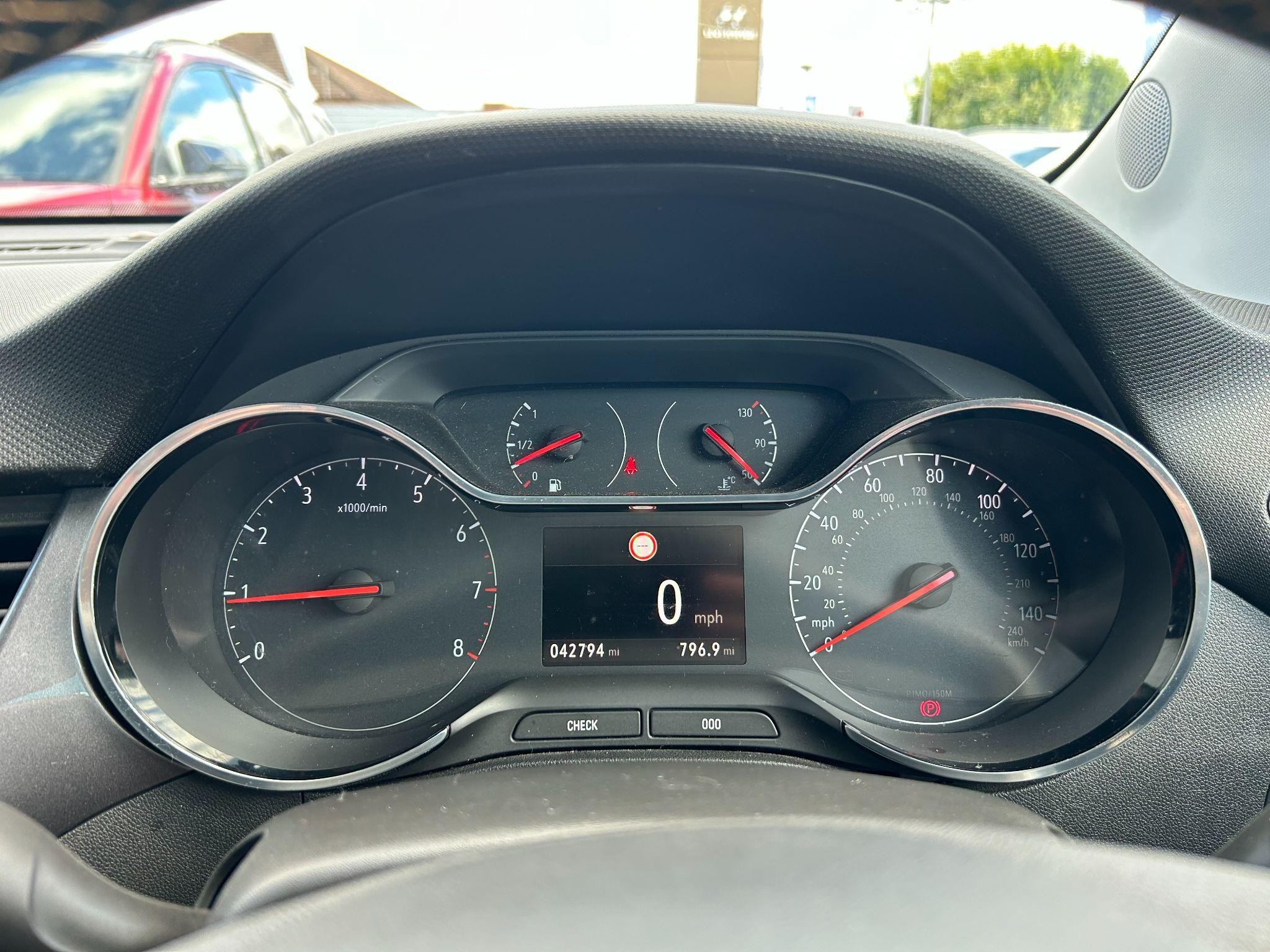 Vauxhall Crossland X Image 13