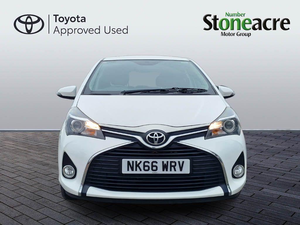 Toyota Yaris Image 17