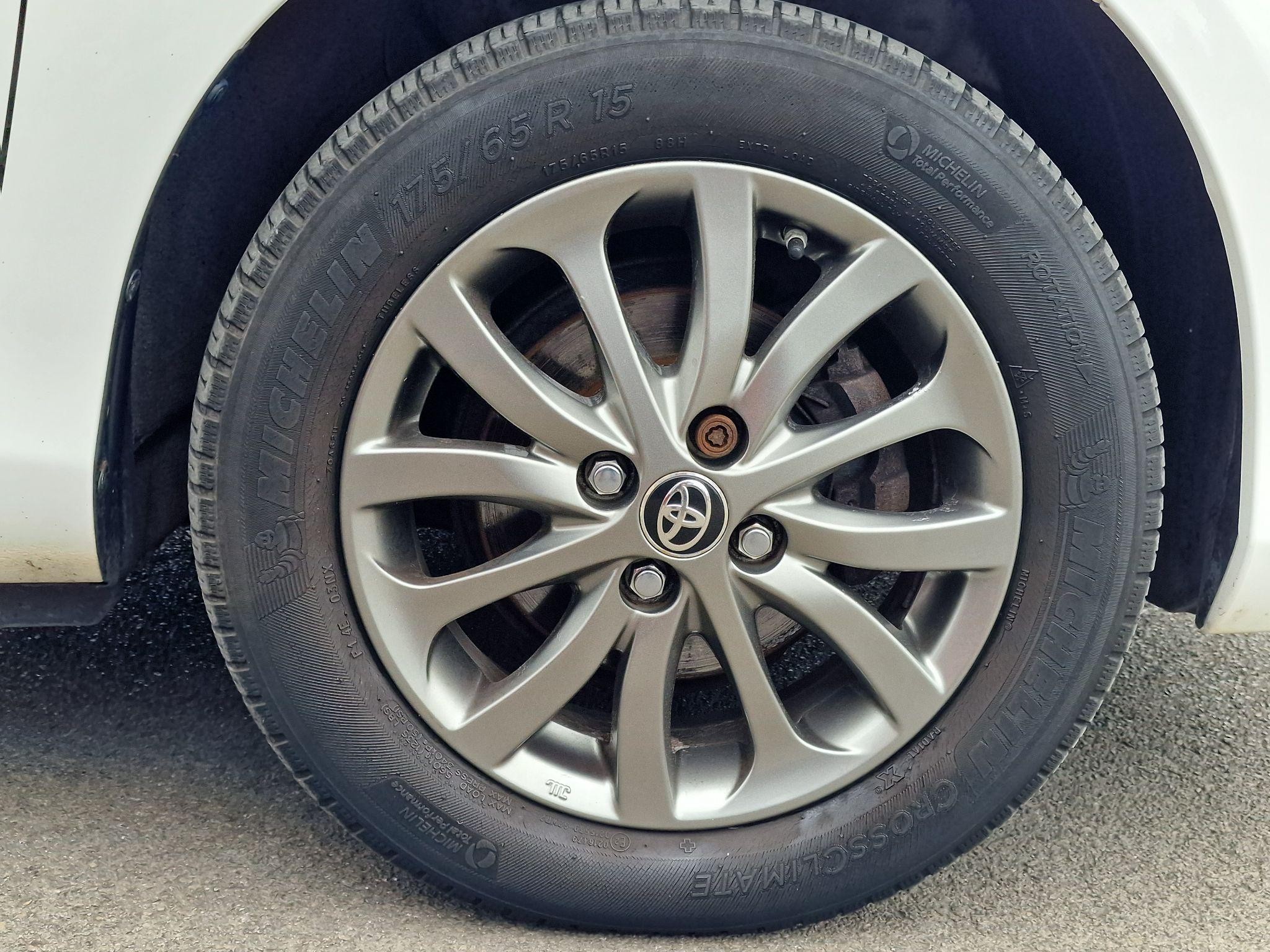 Toyota Yaris Image 20