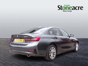BMW 3 Series 2.0 320d MHT SE Auto Euro 6 (s/s) 4dr PA21ONV Image 3